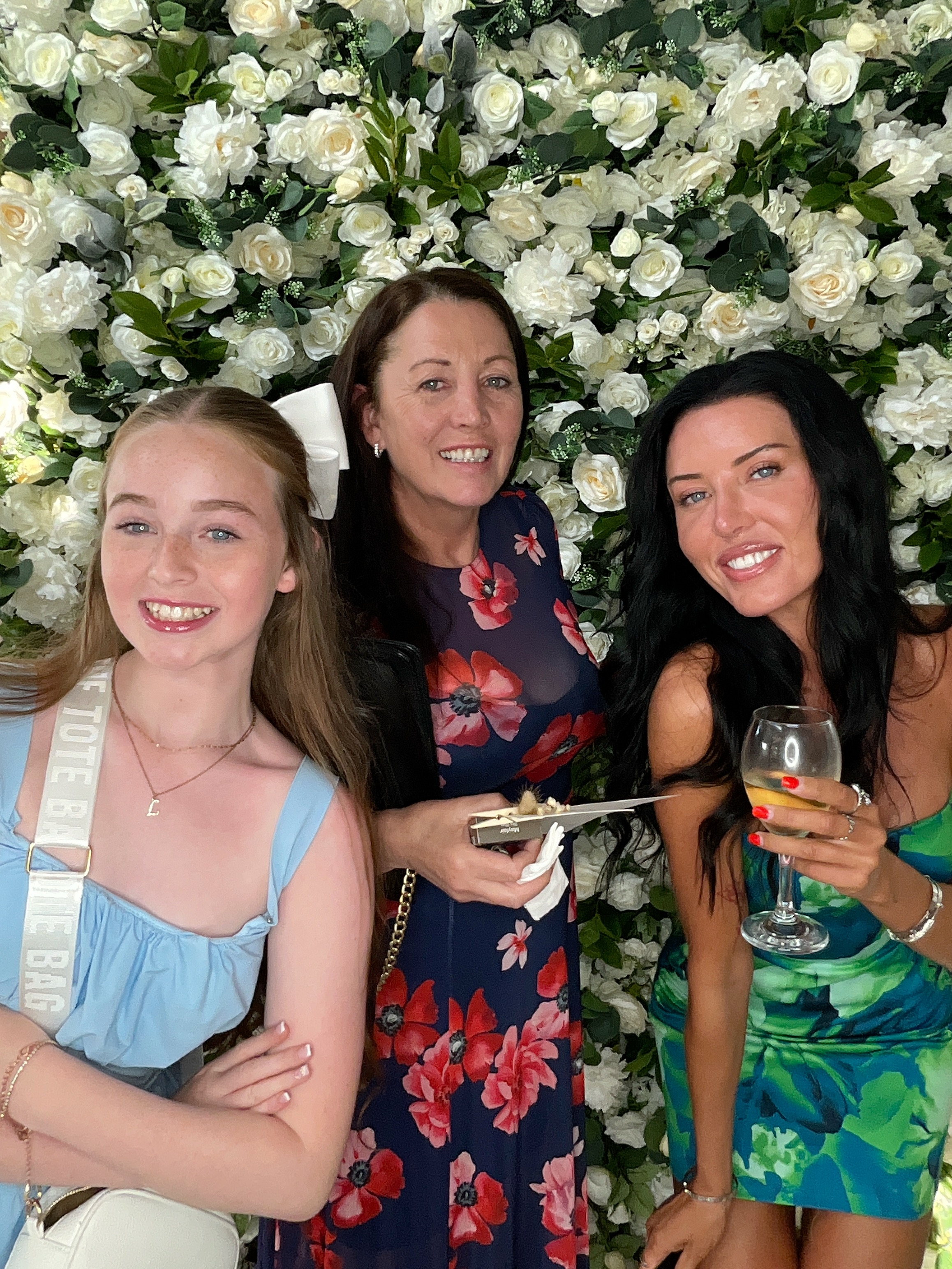 Sophie & Joe Photo booth images  | View more photos from the event at gallery.magicimages.uk/u/MagicImages/Sophie-Joe-Photo-booth-images