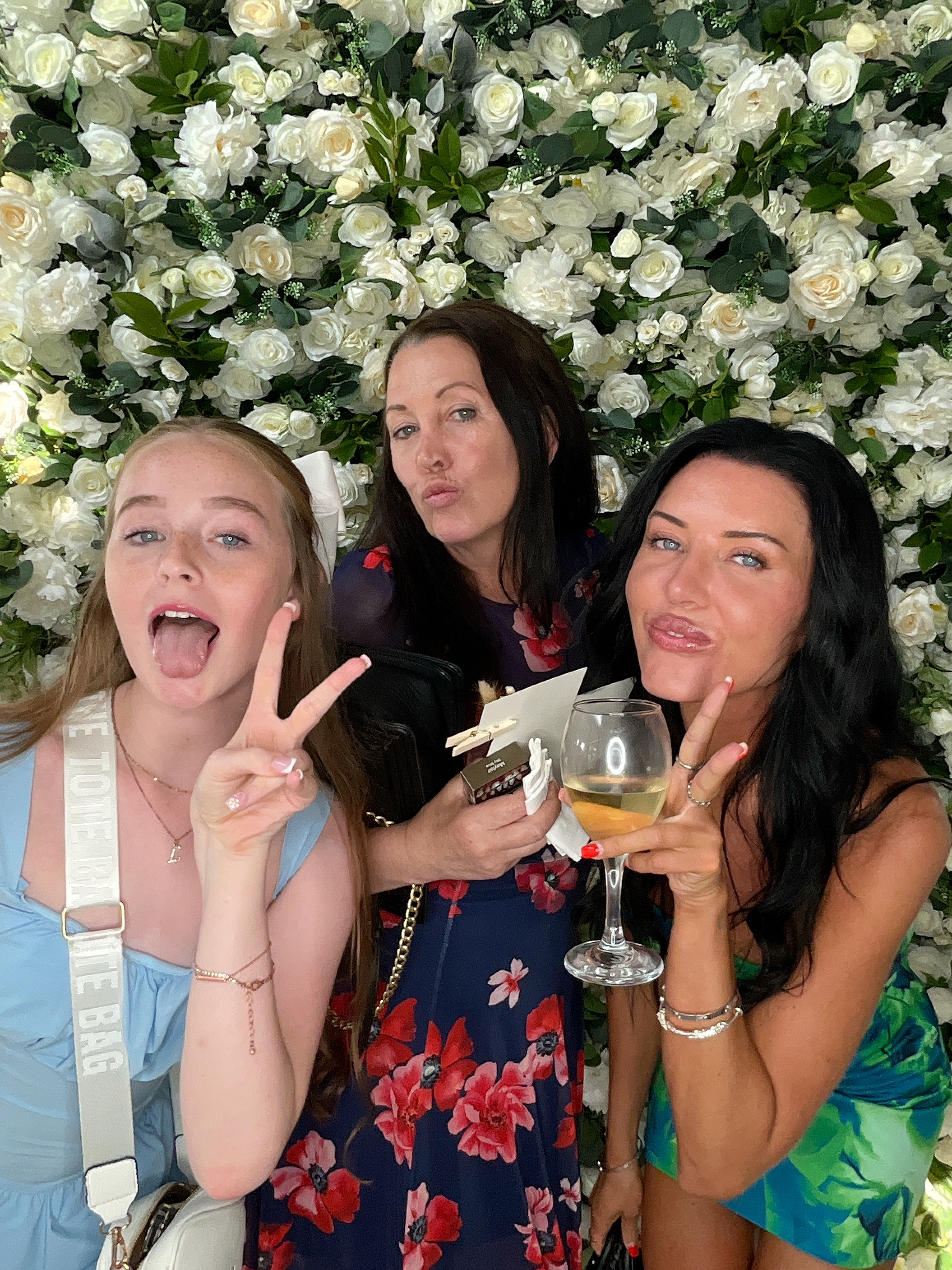 Sophie & Joe Photo booth images  | View more photos from the event at gallery.magicimages.uk/u/MagicImages/Sophie-Joe-Photo-booth-images