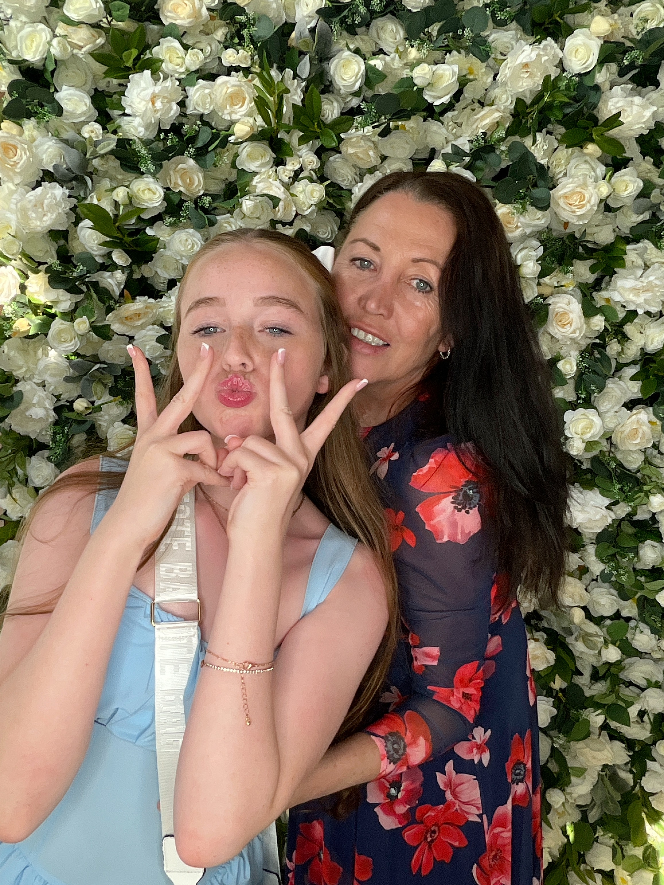 Sophie & Joe Photo booth images  | View more photos from the event at gallery.magicimages.uk/u/MagicImages/Sophie-Joe-Photo-booth-images