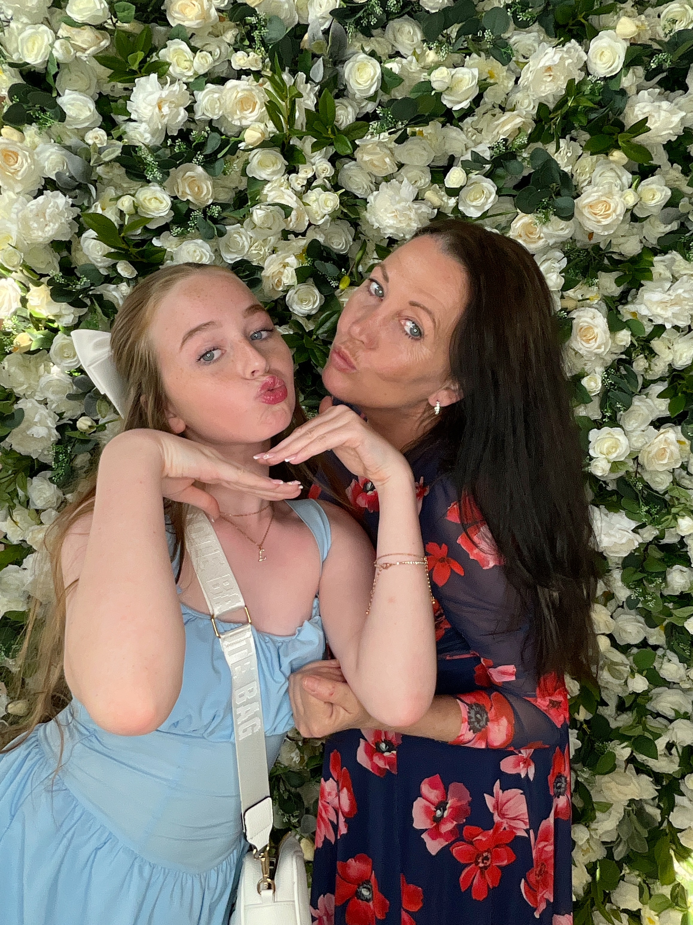 Sophie & Joe Photo booth images  | View more photos from the event at gallery.magicimages.uk/u/MagicImages/Sophie-Joe-Photo-booth-images