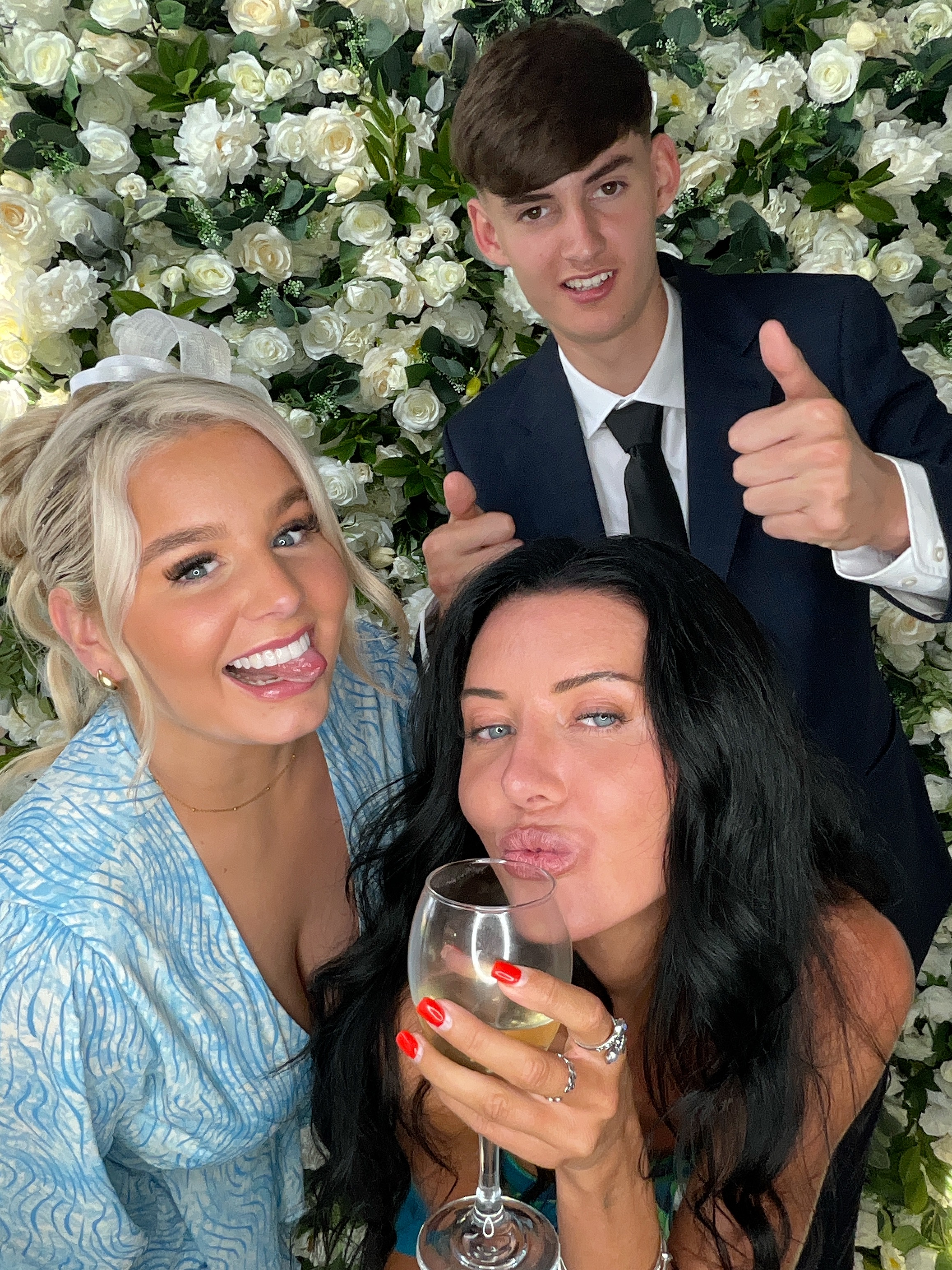 Sophie & Joe Photo booth images  | View more photos from the event at gallery.magicimages.uk/u/MagicImages/Sophie-Joe-Photo-booth-images