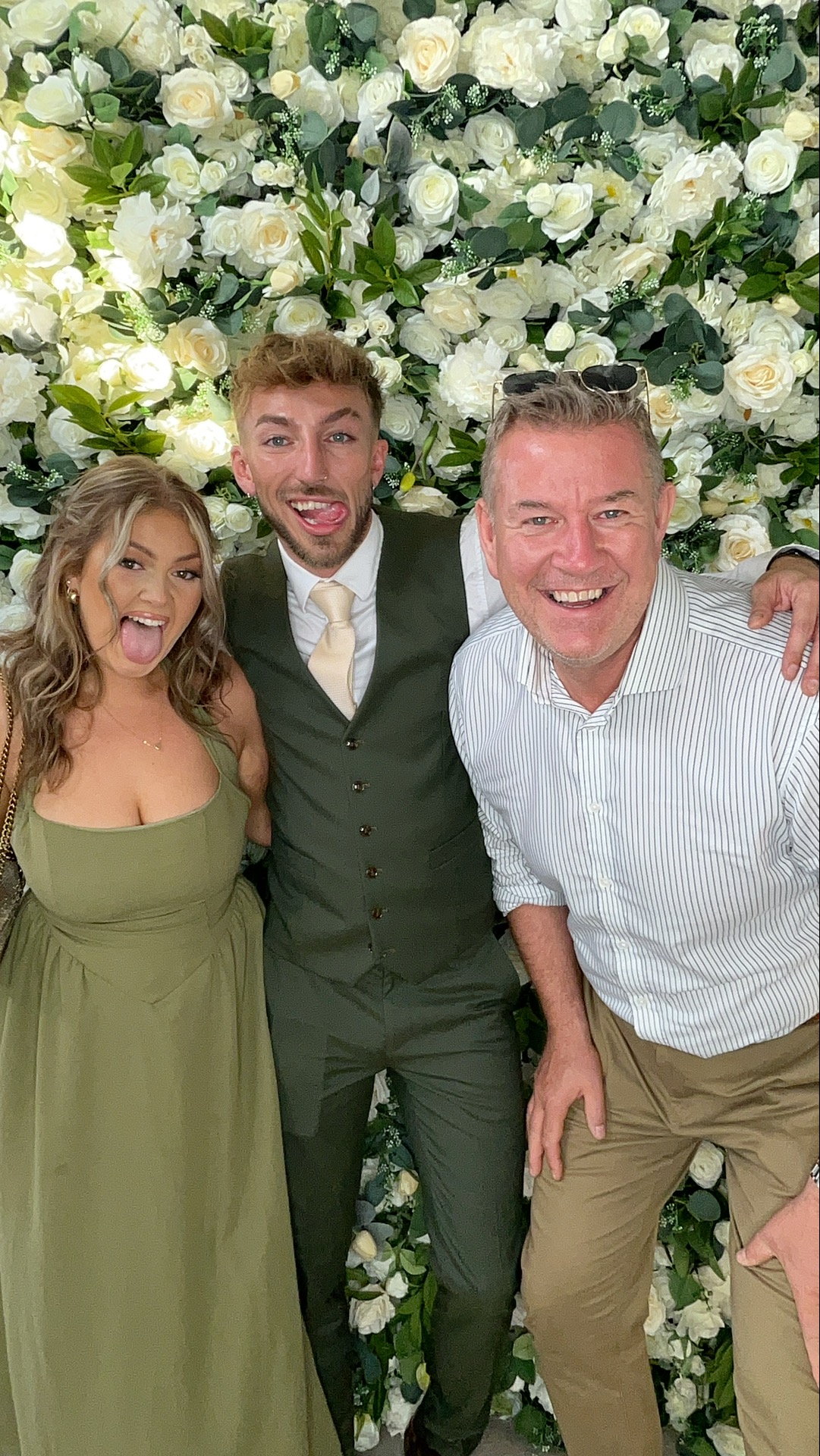 Sophie & Joe Photo booth images  | View more photos from the event at gallery.magicimages.uk/u/MagicImages/Sophie-Joe-Photo-booth-images