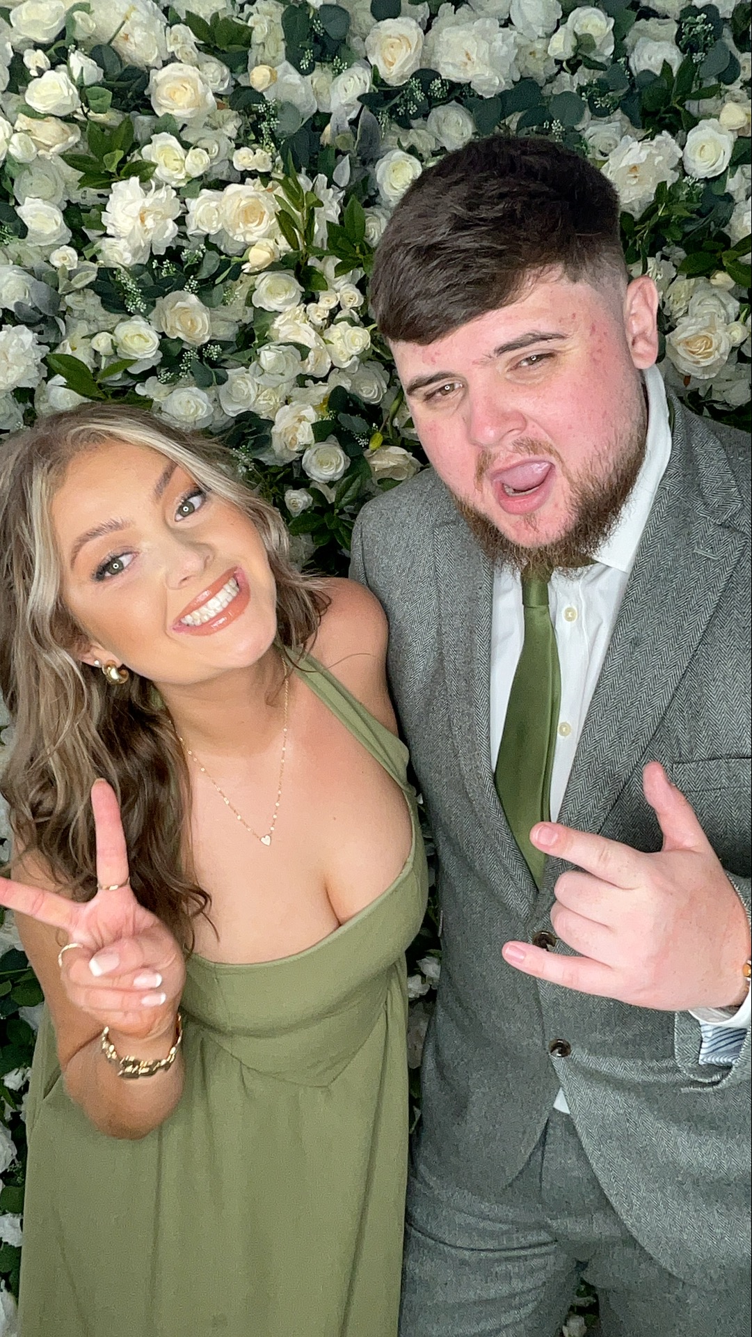 Sophie & Joe Photo booth images  | View more photos from the event at gallery.magicimages.uk/u/MagicImages/Sophie-Joe-Photo-booth-images