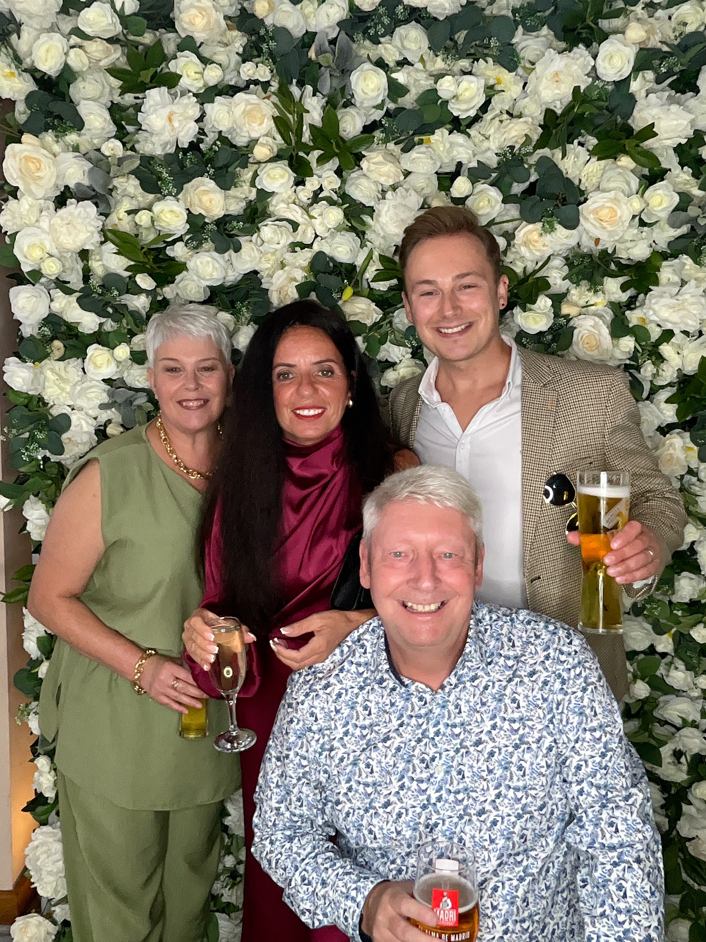 Sophie & Joe Photo booth images  | View more photos from the event at gallery.magicimages.uk/u/MagicImages/Sophie-Joe-Photo-booth-images