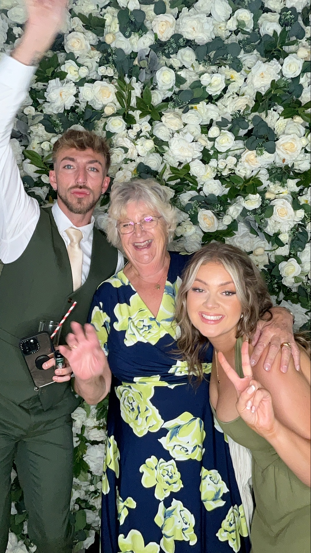 Sophie & Joe Photo booth images  | View more photos from the event at gallery.magicimages.uk/u/MagicImages/Sophie-Joe-Photo-booth-images