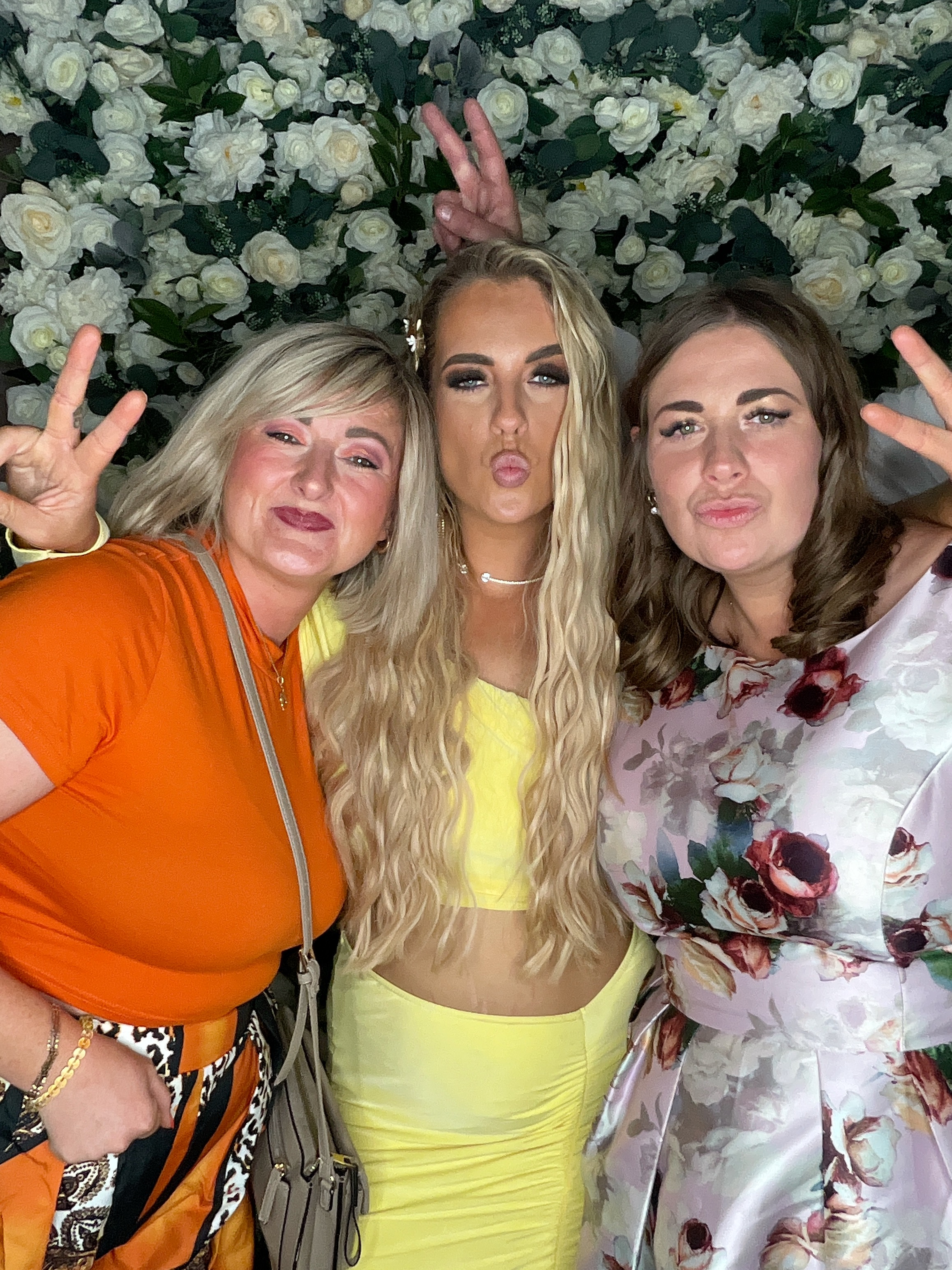 Sophie & Joe Photo booth images  | View more photos from the event at gallery.magicimages.uk/u/MagicImages/Sophie-Joe-Photo-booth-images