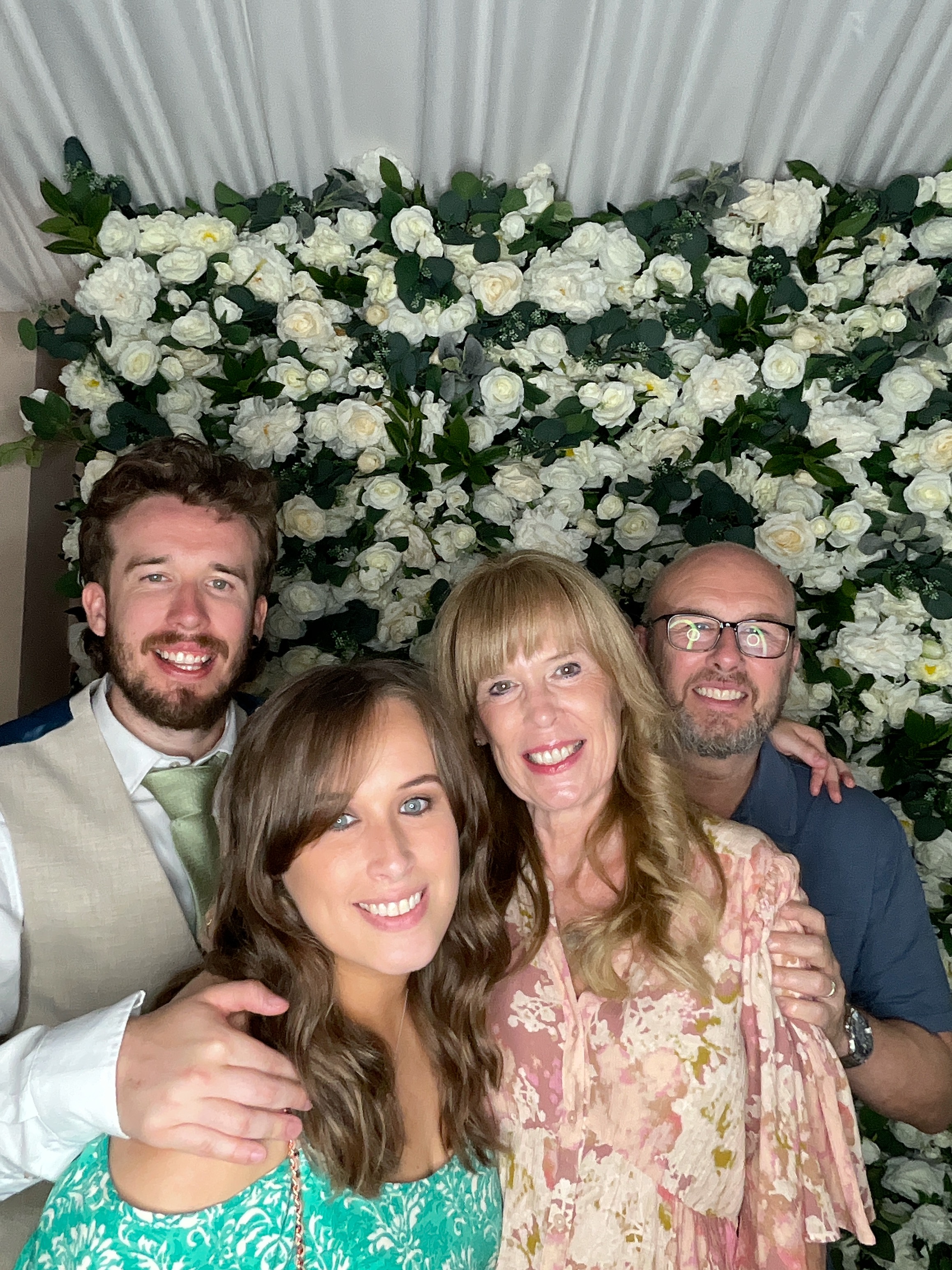 Sophie & Joe Photo booth images  | View more photos from the event at gallery.magicimages.uk/u/MagicImages/Sophie-Joe-Photo-booth-images