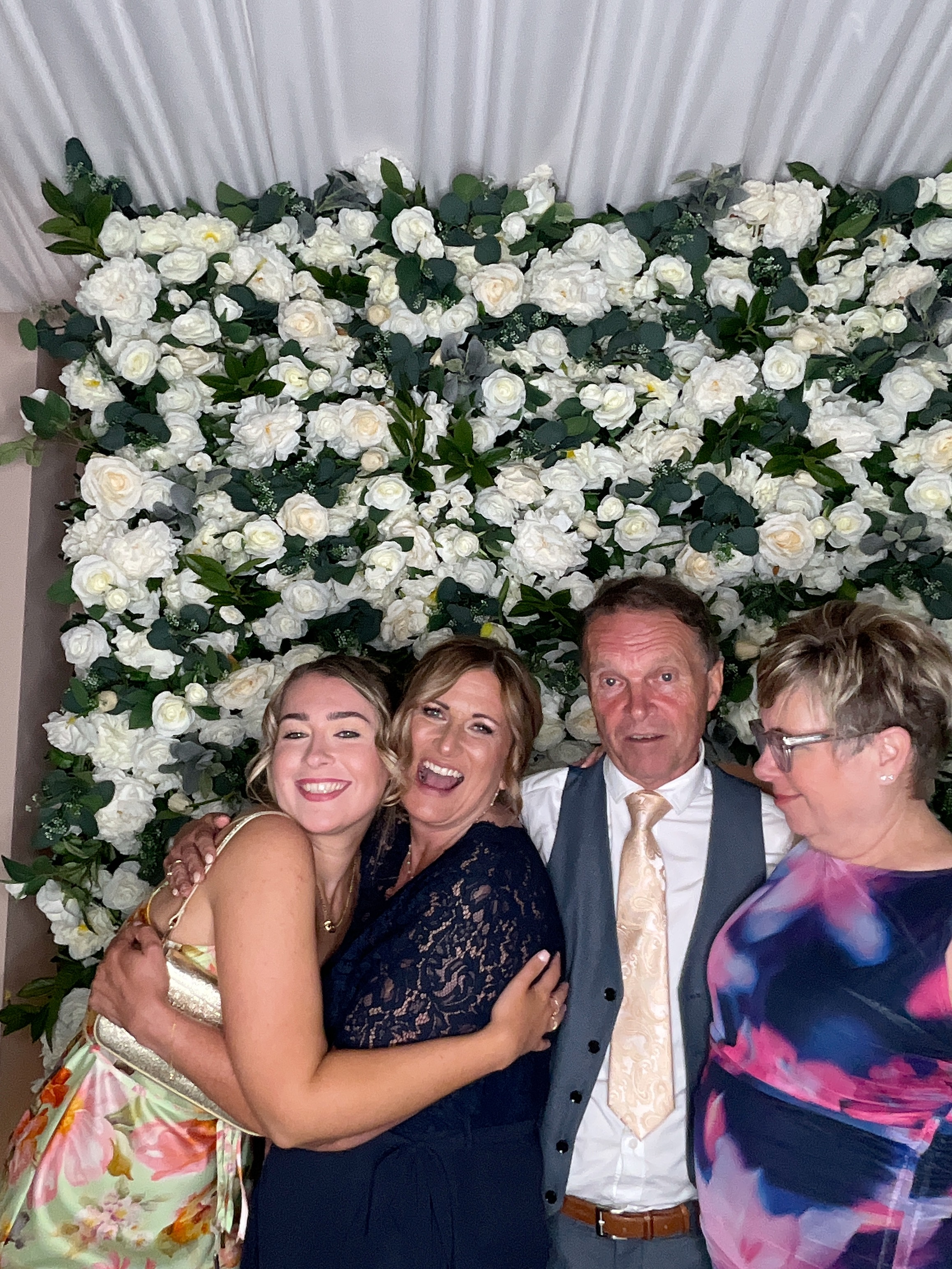 Sophie & Joe Photo booth images  | View more photos from the event at gallery.magicimages.uk/u/MagicImages/Sophie-Joe-Photo-booth-images