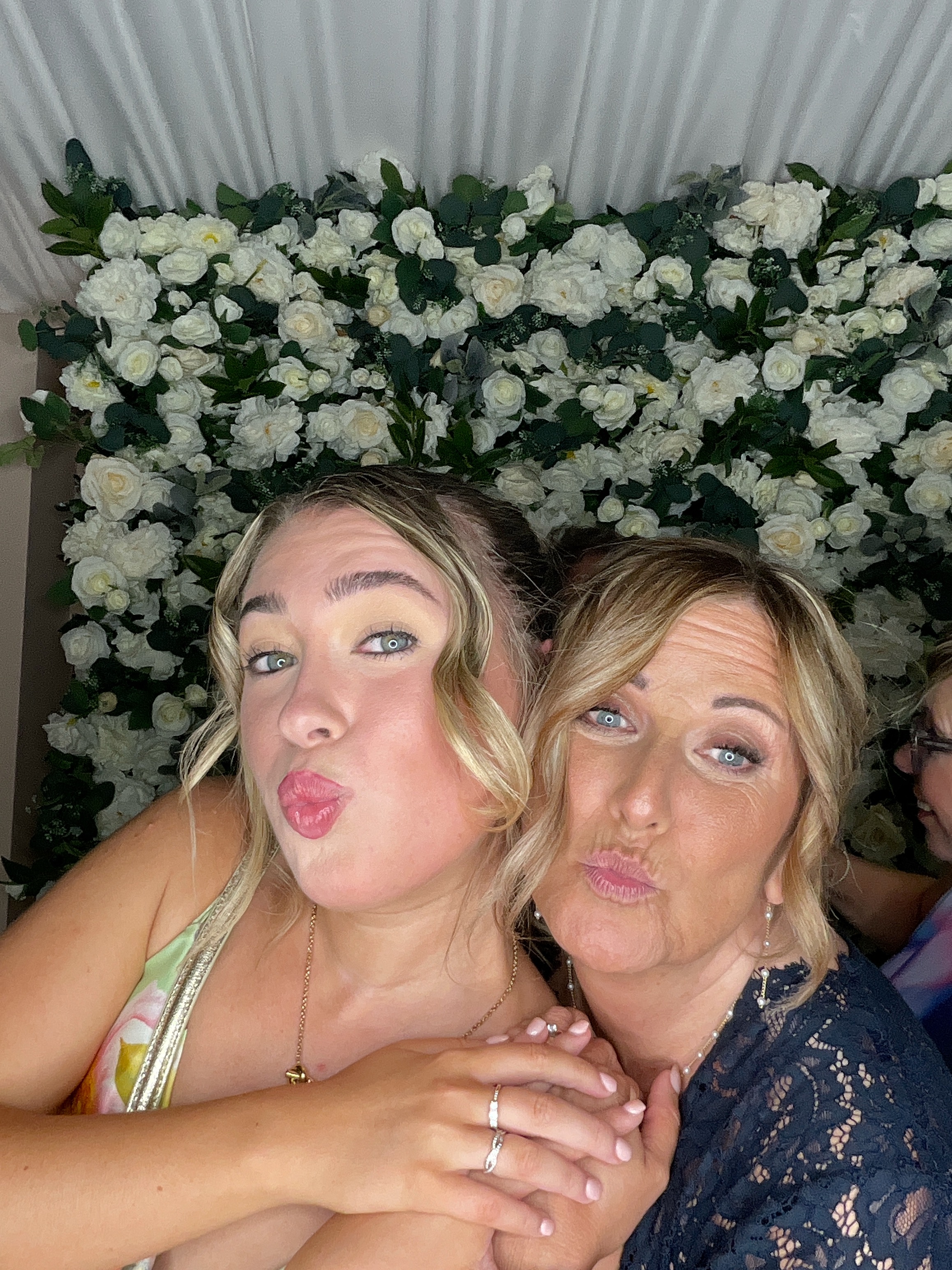 Sophie & Joe Photo booth images  | View more photos from the event at gallery.magicimages.uk/u/MagicImages/Sophie-Joe-Photo-booth-images