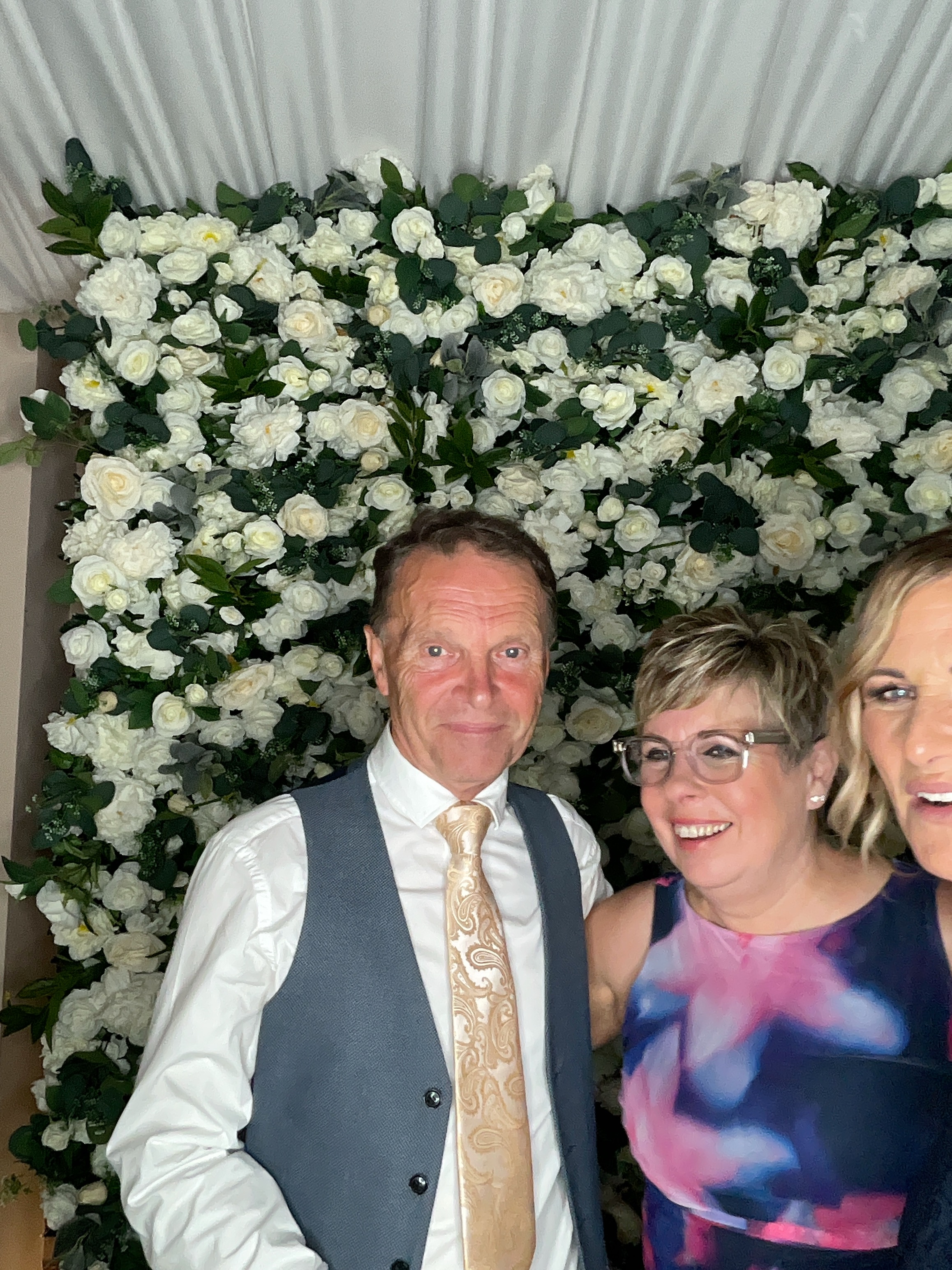 Sophie & Joe Photo booth images  | View more photos from the event at gallery.magicimages.uk/u/MagicImages/Sophie-Joe-Photo-booth-images