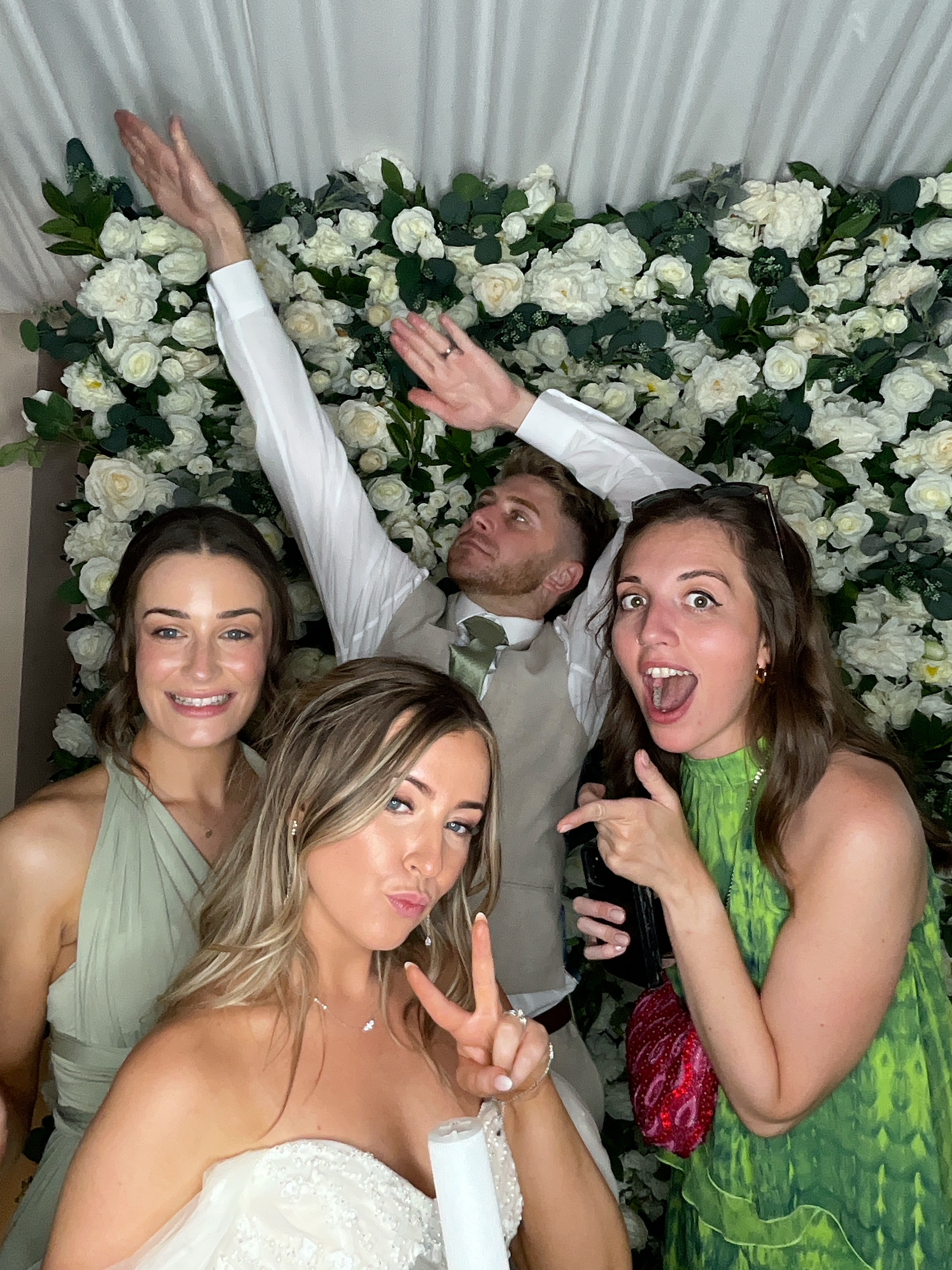 Sophie & Joe Photo booth images  | View more photos from the event at gallery.magicimages.uk/u/MagicImages/Sophie-Joe-Photo-booth-images