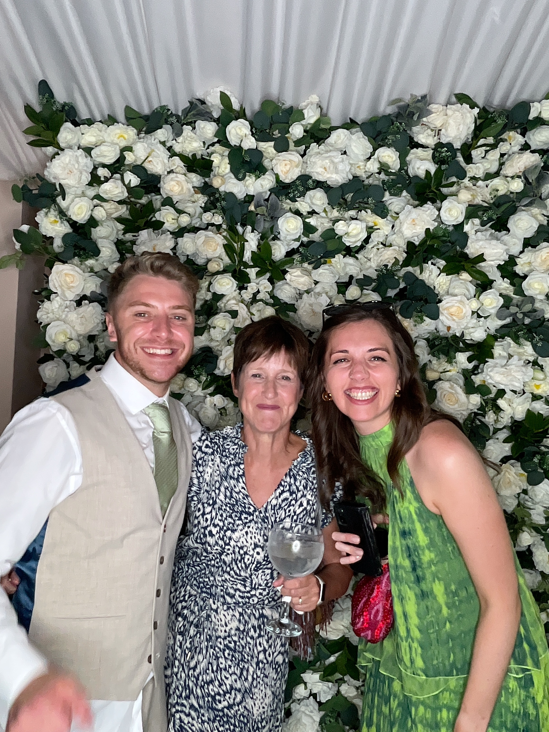 Sophie & Joe Photo booth images  | View more photos from the event at gallery.magicimages.uk/u/MagicImages/Sophie-Joe-Photo-booth-images