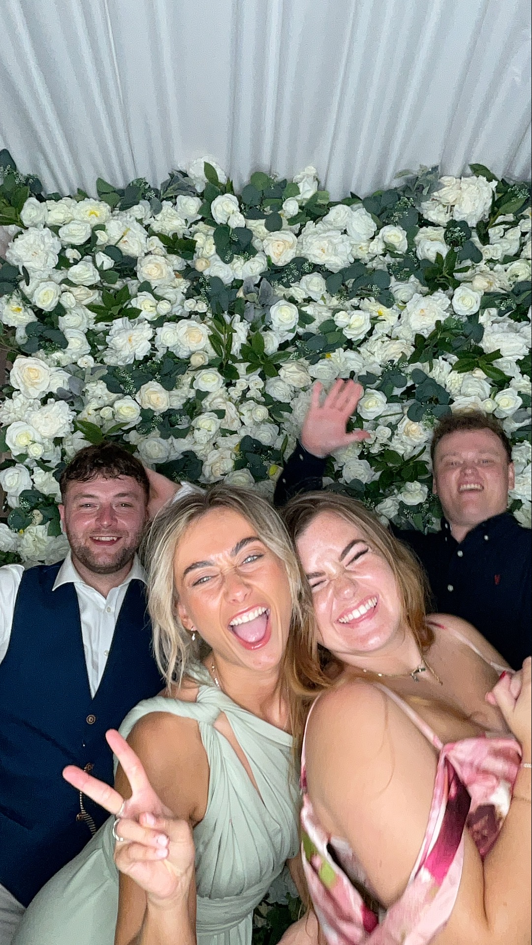 Sophie & Joe Photo booth images  | View more photos from the event at gallery.magicimages.uk/u/MagicImages/Sophie-Joe-Photo-booth-images