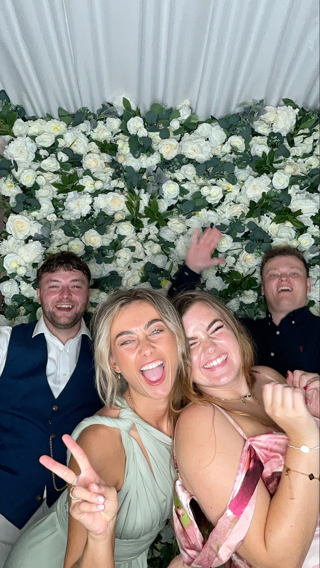 Sophie & Joe Photo booth images  | View more photos from the event at gallery.magicimages.uk/u/MagicImages/Sophie-Joe-Photo-booth-images