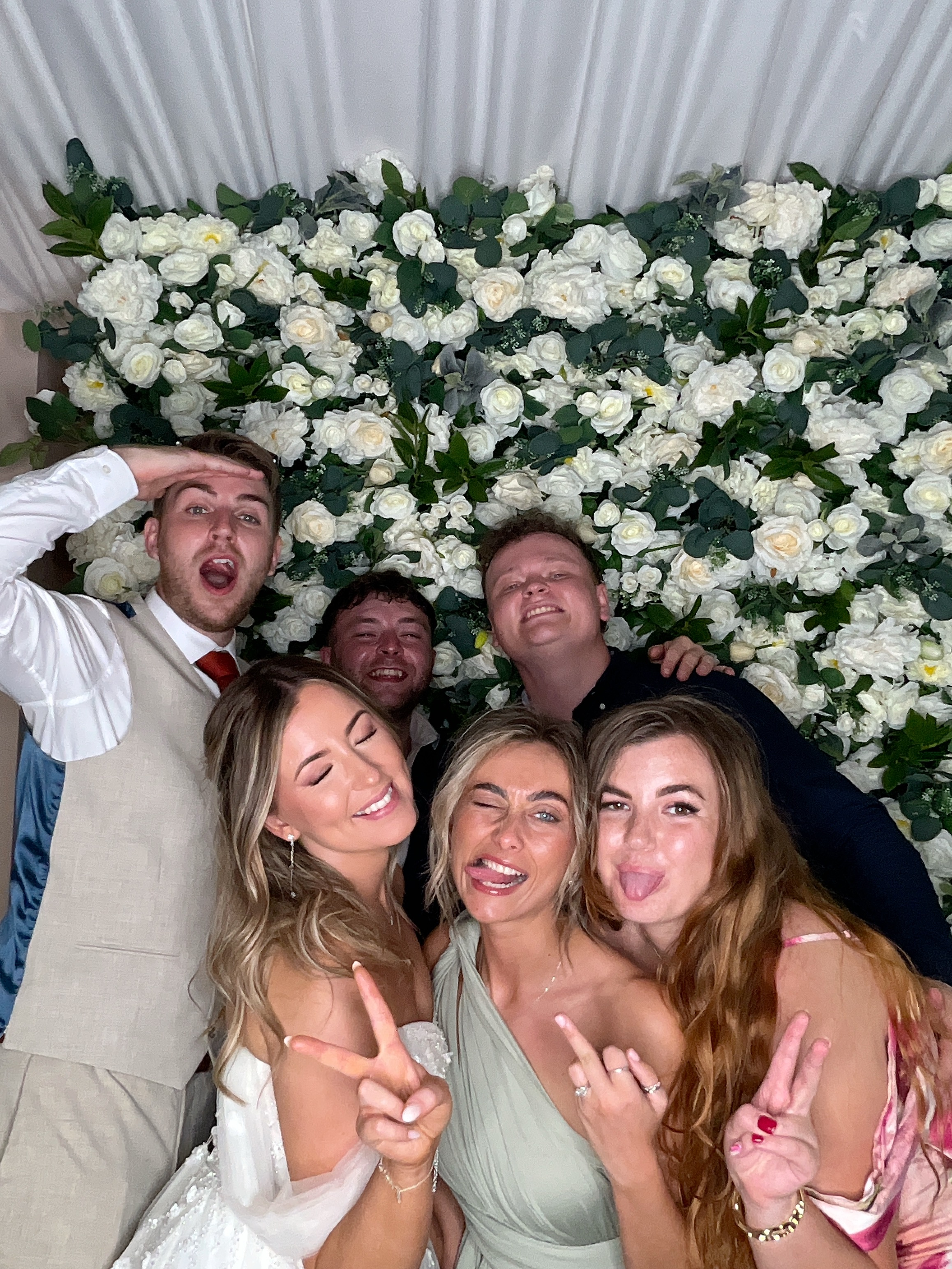 Sophie & Joe Photo booth images  | View more photos from the event at gallery.magicimages.uk/u/MagicImages/Sophie-Joe-Photo-booth-images