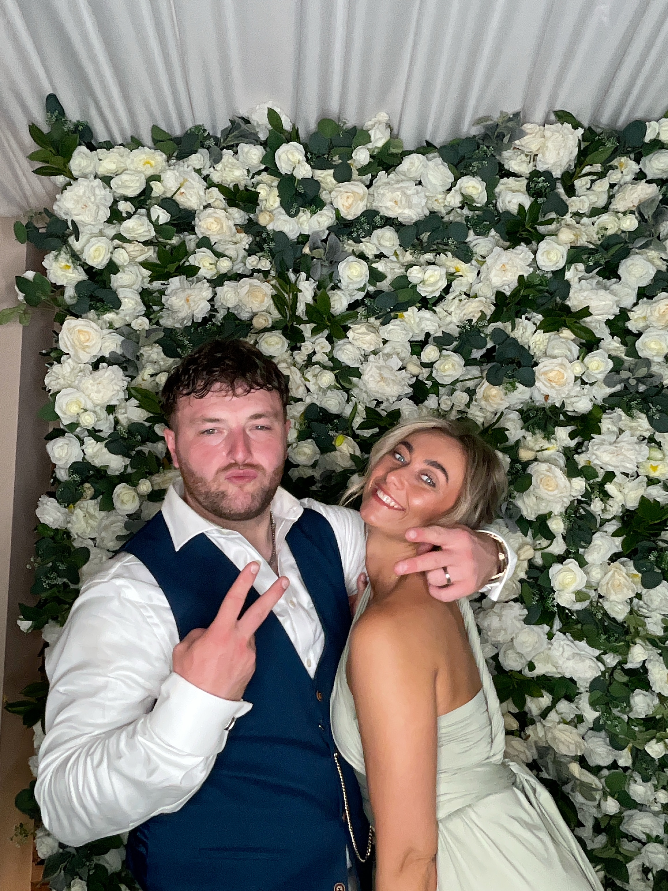 Sophie & Joe Photo booth images  | View more photos from the event at gallery.magicimages.uk/u/MagicImages/Sophie-Joe-Photo-booth-images