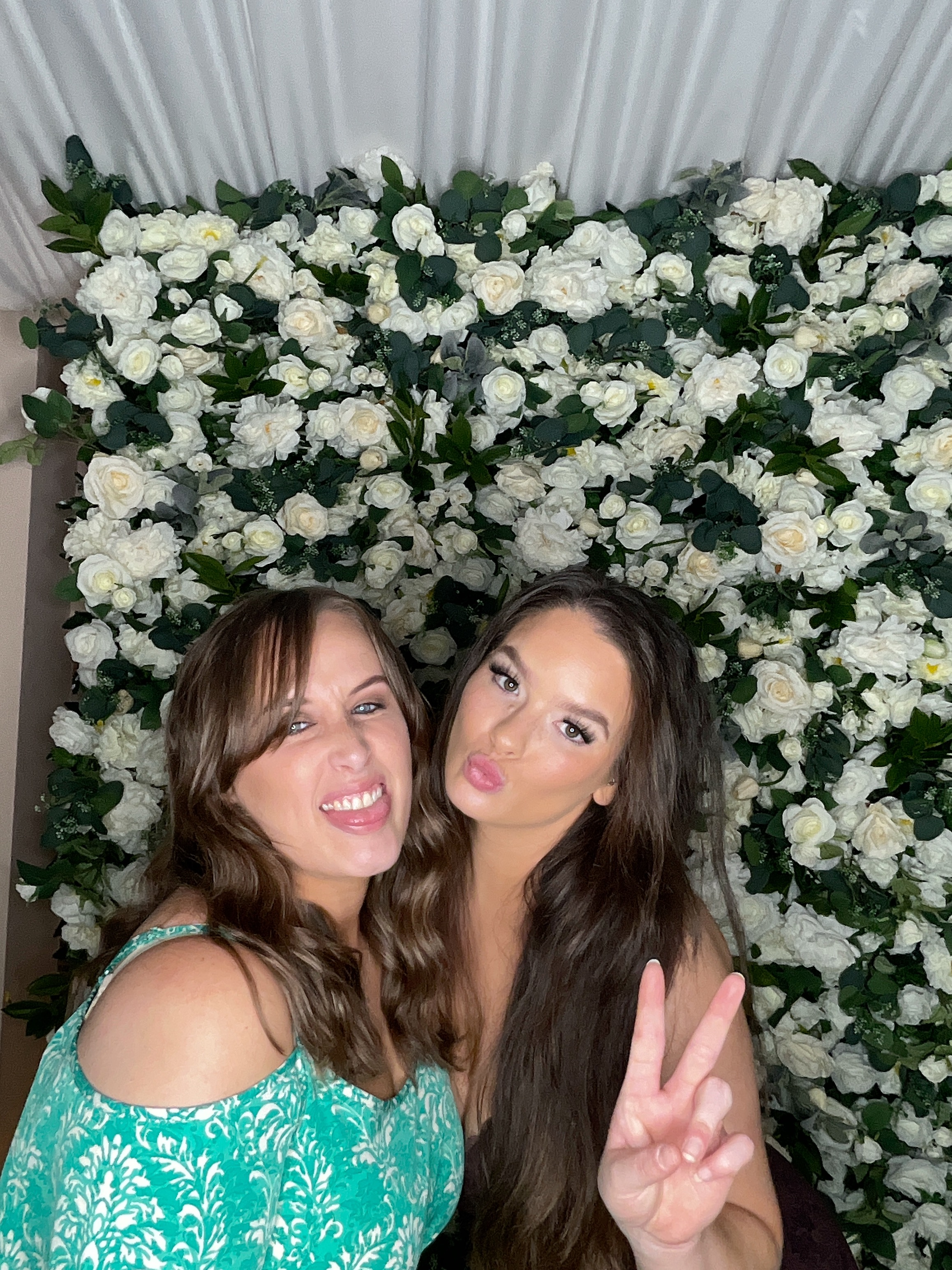 Sophie & Joe Photo booth images  | View more photos from the event at gallery.magicimages.uk/u/MagicImages/Sophie-Joe-Photo-booth-images