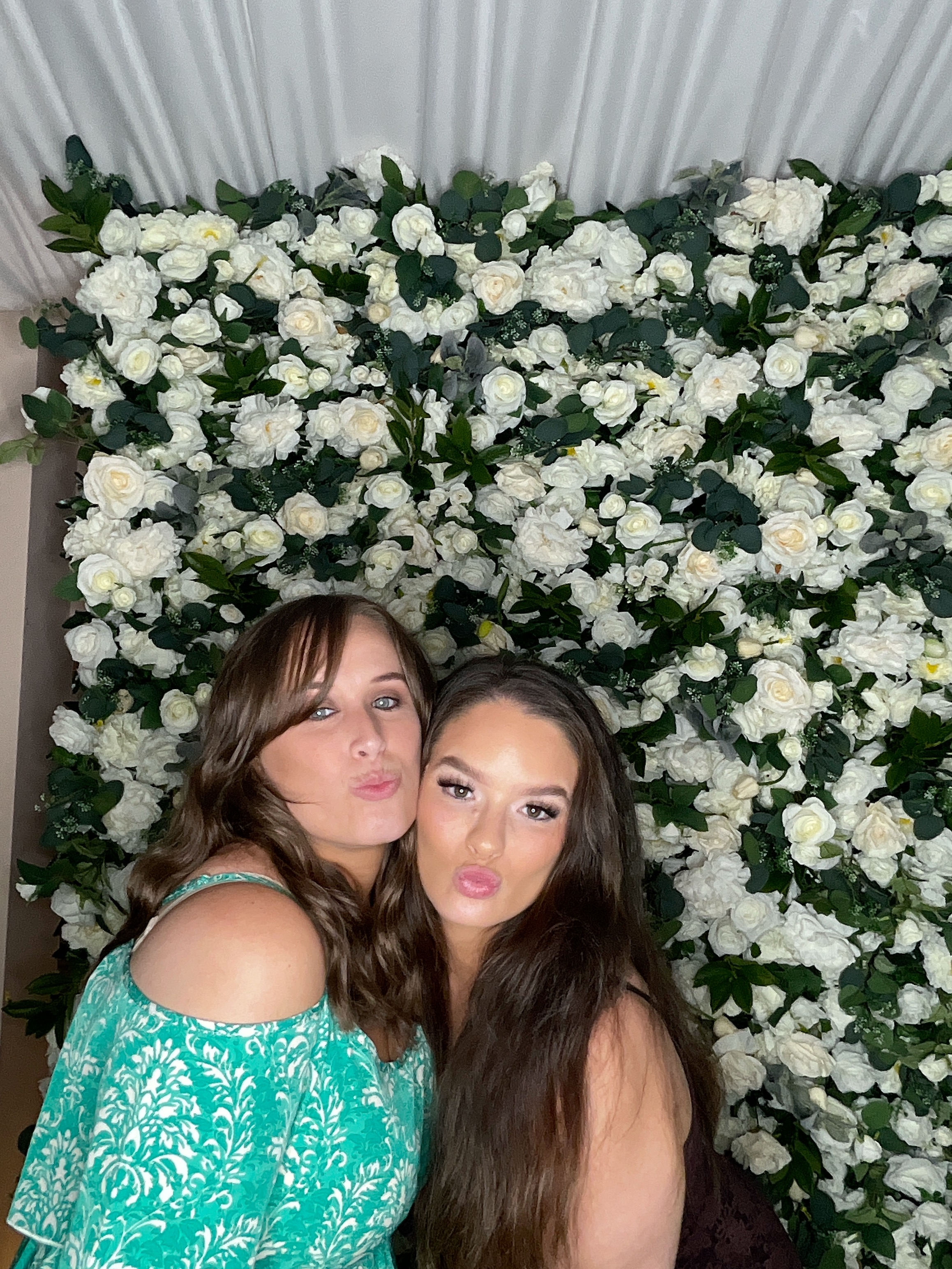 Sophie & Joe Photo booth images  | View more photos from the event at gallery.magicimages.uk/u/MagicImages/Sophie-Joe-Photo-booth-images