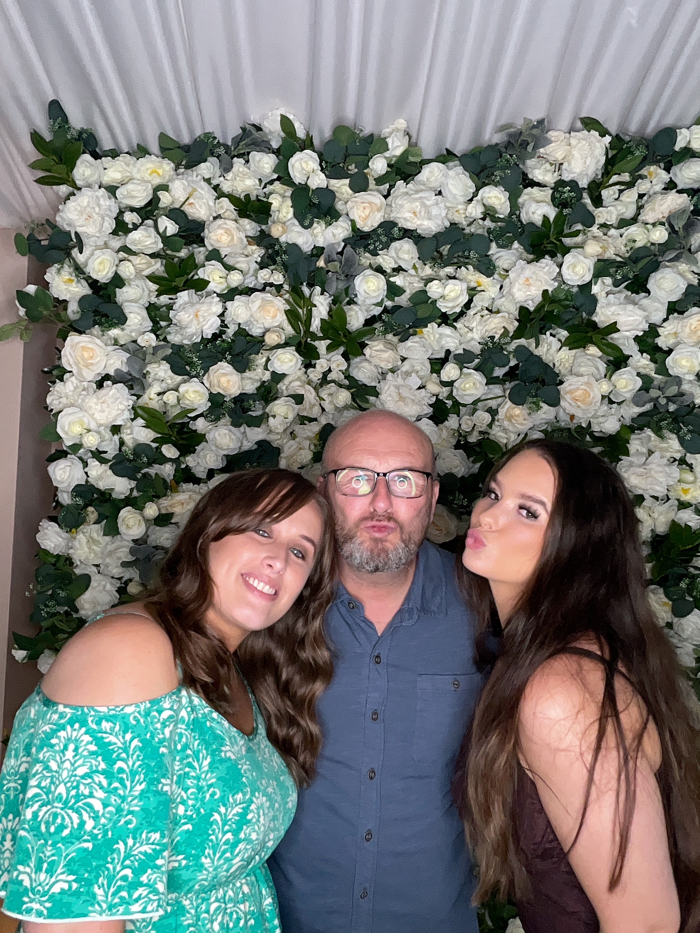 Sophie & Joe Photo booth images  | View more photos from the event at gallery.magicimages.uk/u/MagicImages/Sophie-Joe-Photo-booth-images