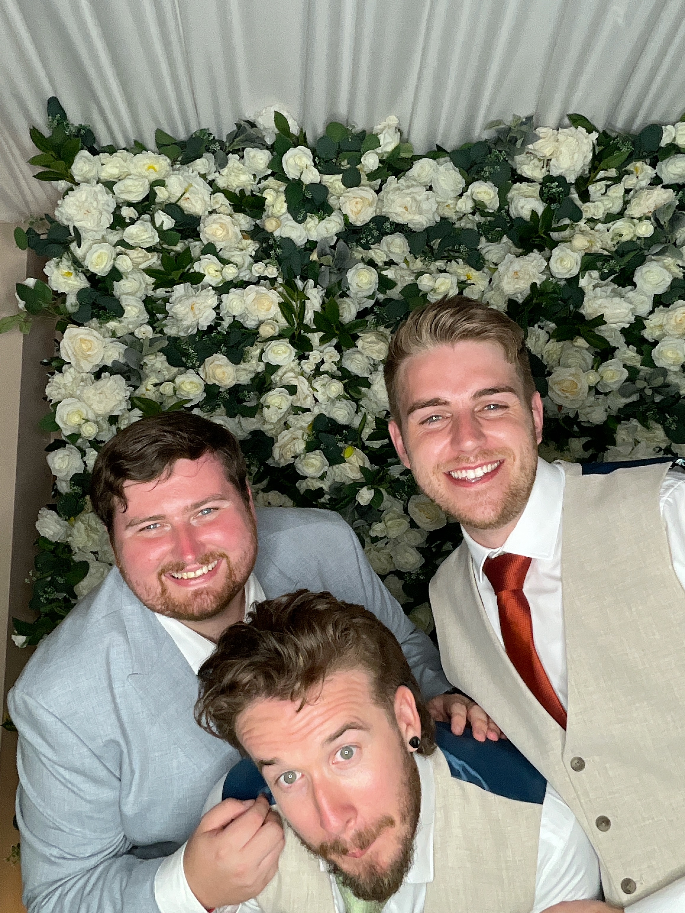 Sophie & Joe Photo booth images  | View more photos from the event at gallery.magicimages.uk/u/MagicImages/Sophie-Joe-Photo-booth-images