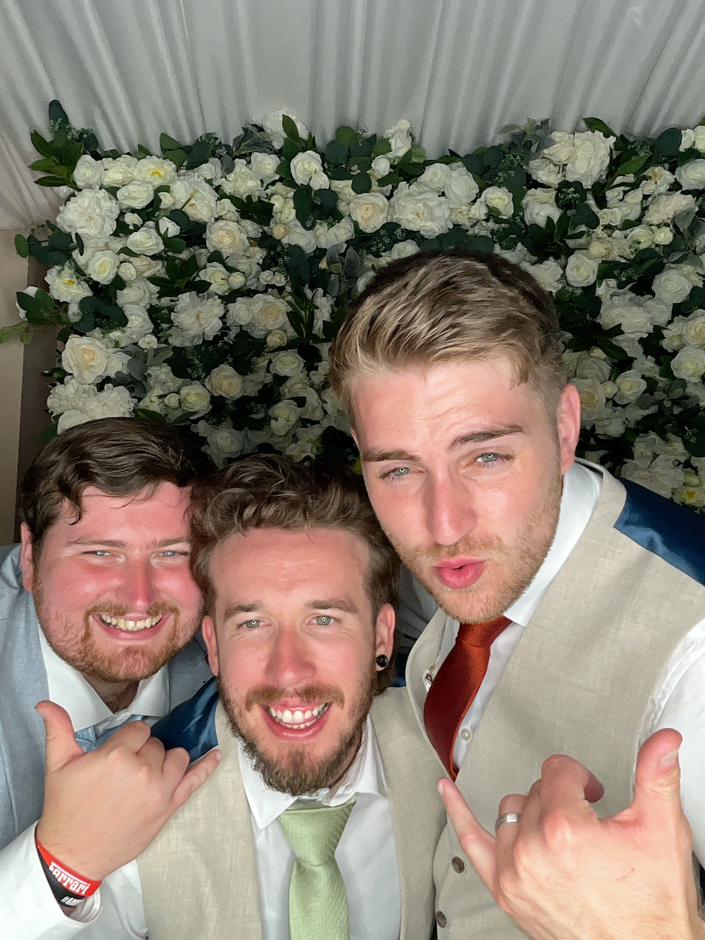 Sophie & Joe Photo booth images  | View more photos from the event at gallery.magicimages.uk/u/MagicImages/Sophie-Joe-Photo-booth-images