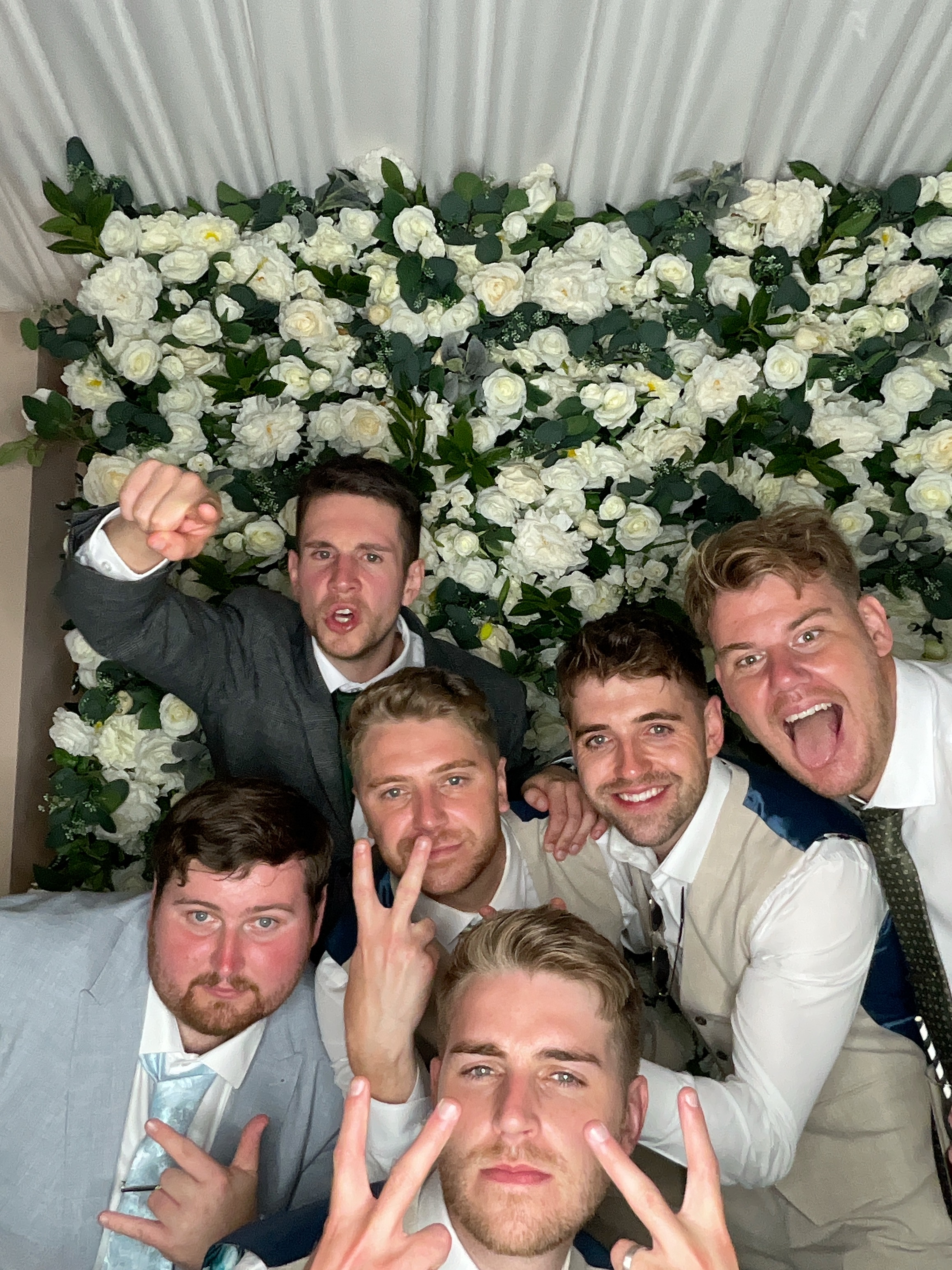 Sophie & Joe Photo booth images  | View more photos from the event at gallery.magicimages.uk/u/MagicImages/Sophie-Joe-Photo-booth-images