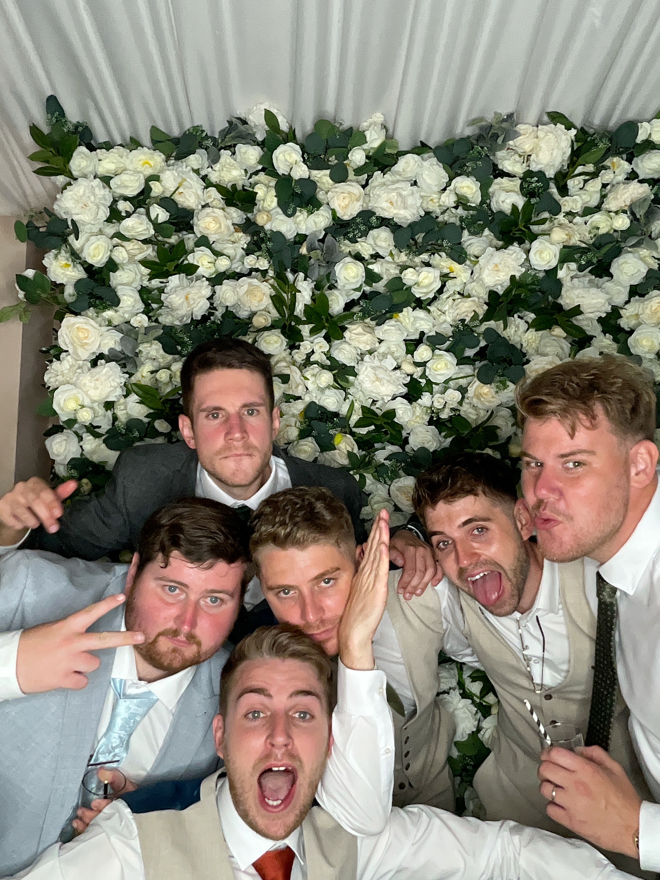 Sophie & Joe Photo booth images  | View more photos from the event at gallery.magicimages.uk/u/MagicImages/Sophie-Joe-Photo-booth-images