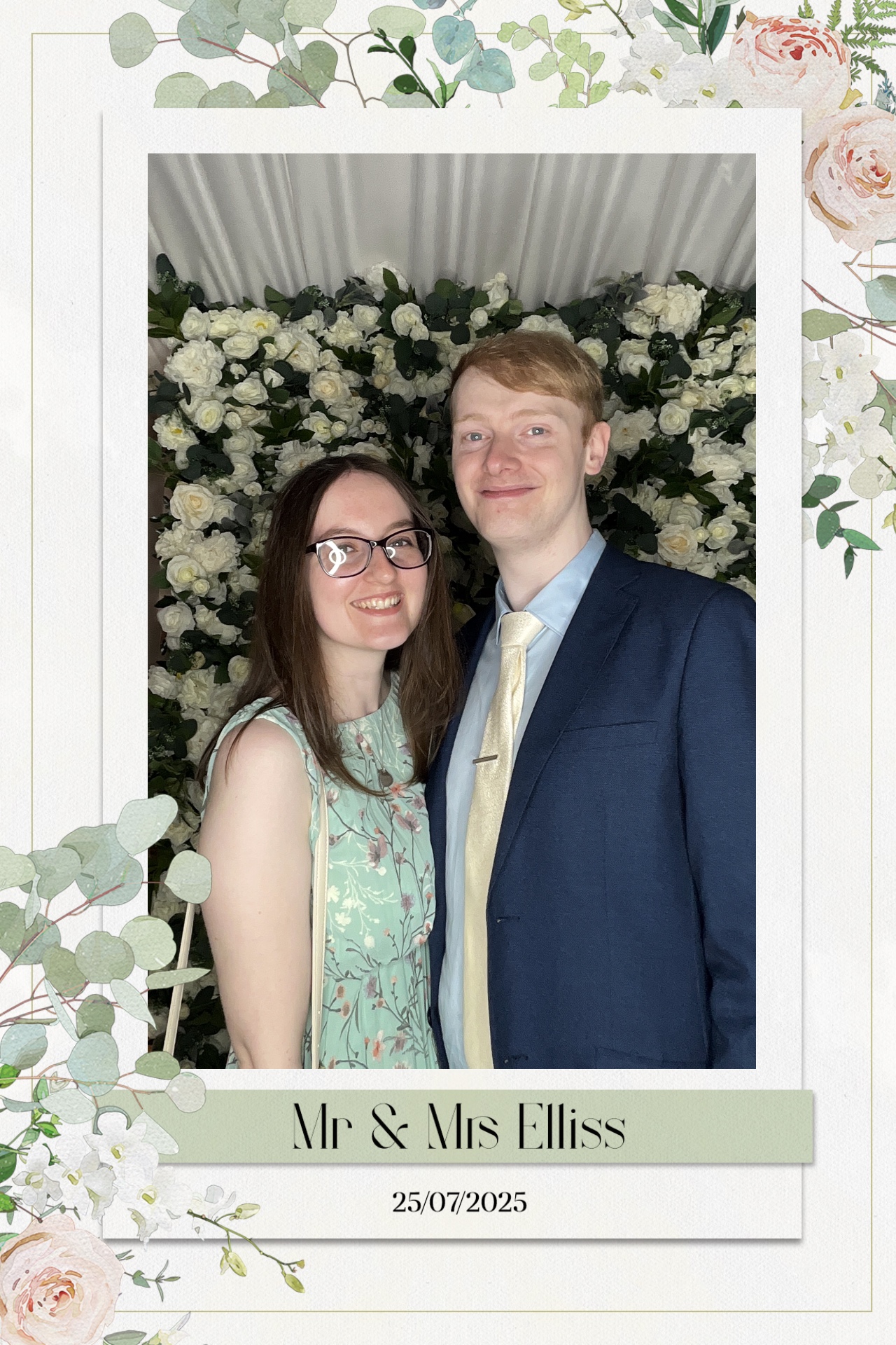 Sophie & Joe Photo booth images  | View more photos from the event at gallery.magicimages.uk/u/MagicImages/Sophie-Joe-Photo-booth-images