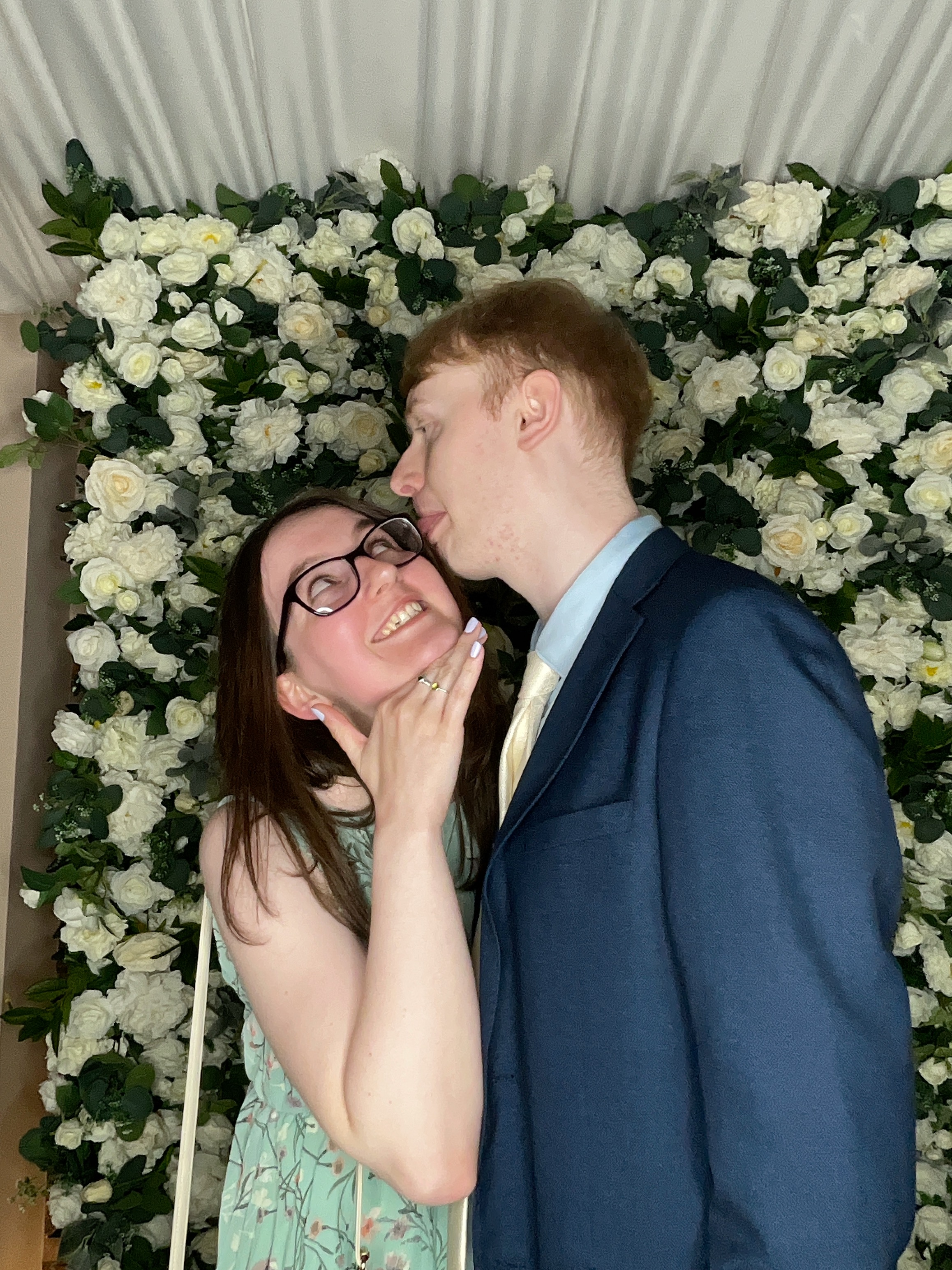 Sophie & Joe Photo booth images  | View more photos from the event at gallery.magicimages.uk/u/MagicImages/Sophie-Joe-Photo-booth-images