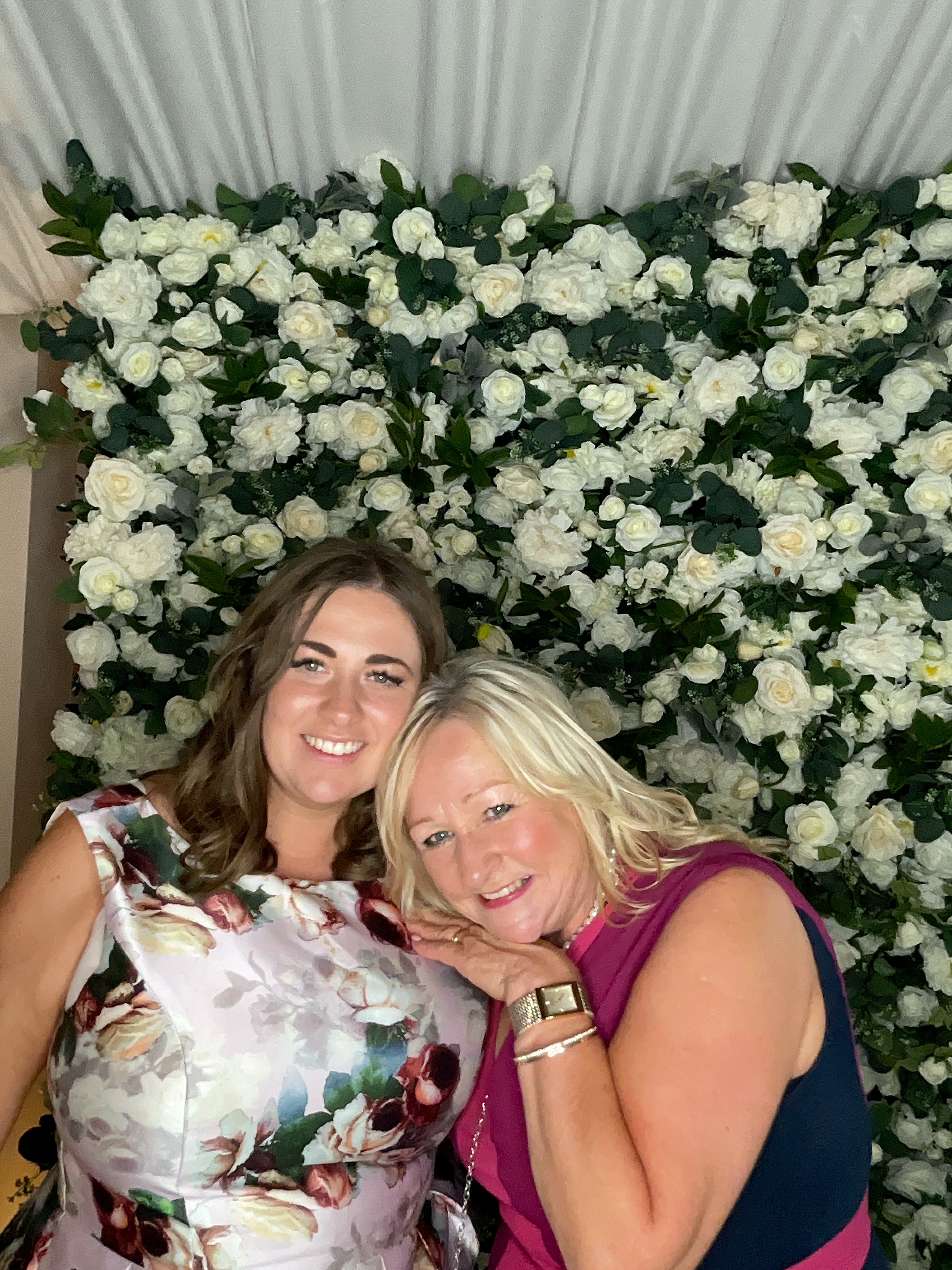 Sophie & Joe Photo booth images  | View more photos from the event at gallery.magicimages.uk/u/MagicImages/Sophie-Joe-Photo-booth-images