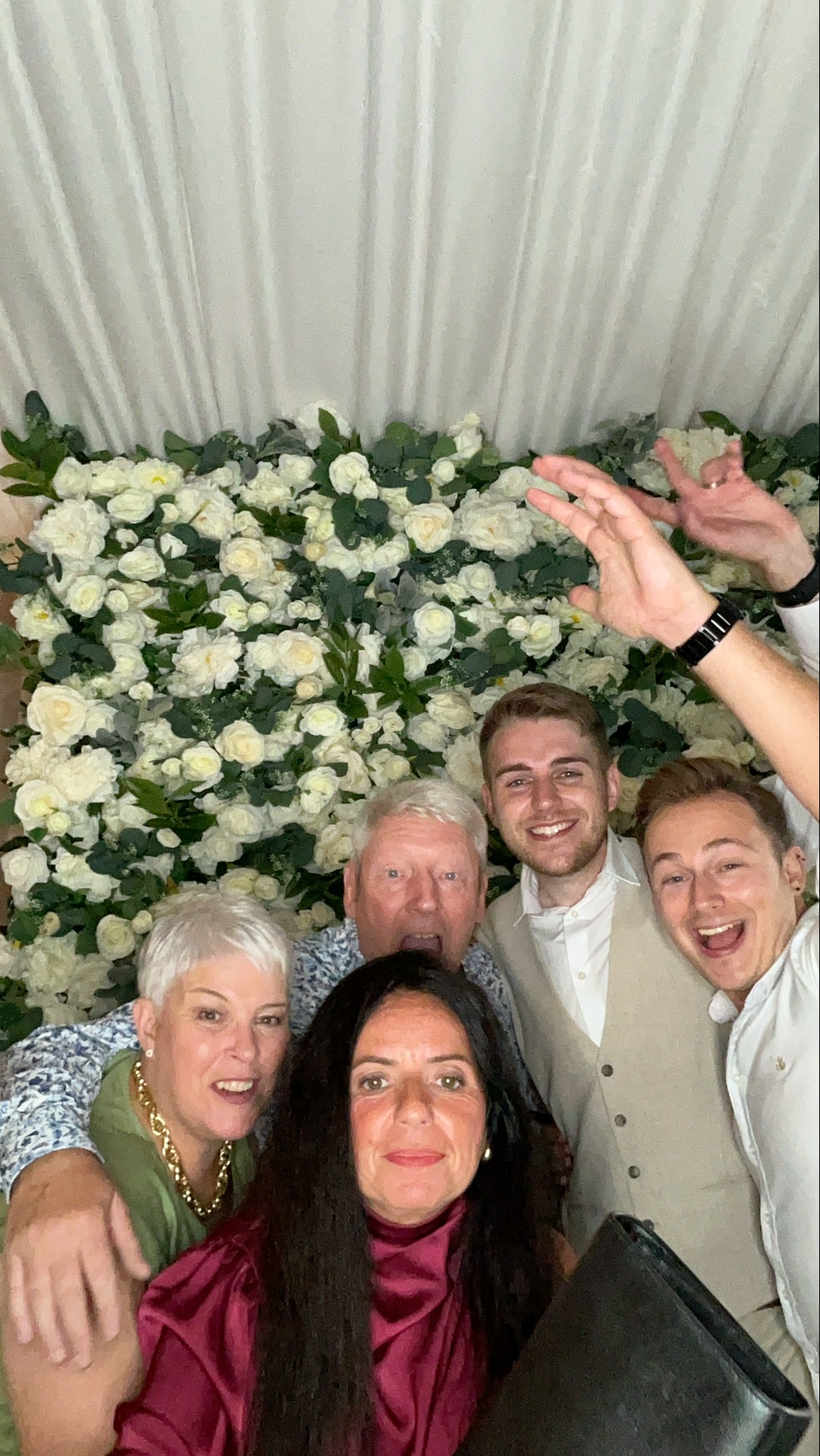 Sophie & Joe Photo booth images  | View more photos from the event at gallery.magicimages.uk/u/MagicImages/Sophie-Joe-Photo-booth-images