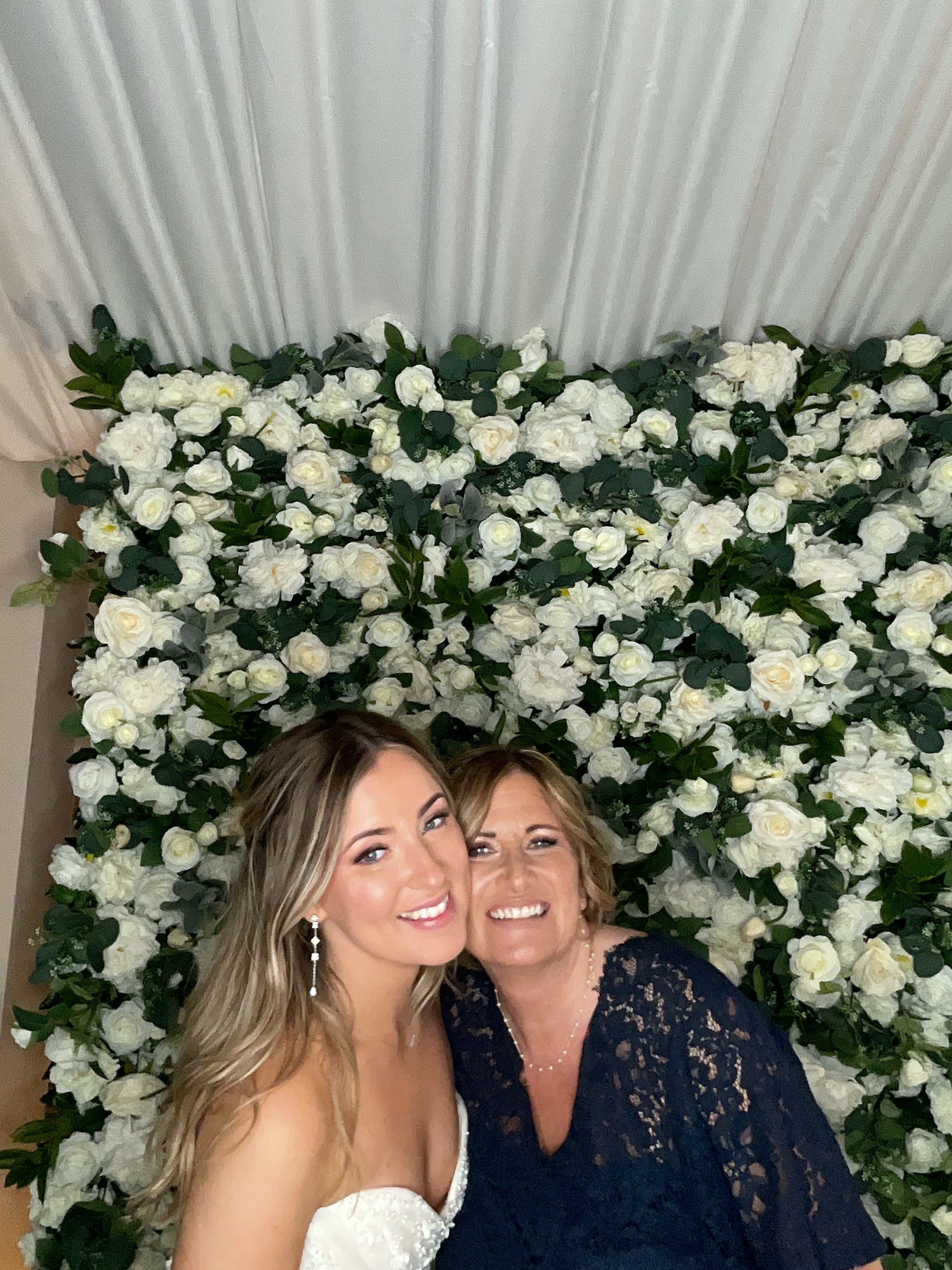 Sophie & Joe Photo booth images  | View more photos from the event at gallery.magicimages.uk/u/MagicImages/Sophie-Joe-Photo-booth-images