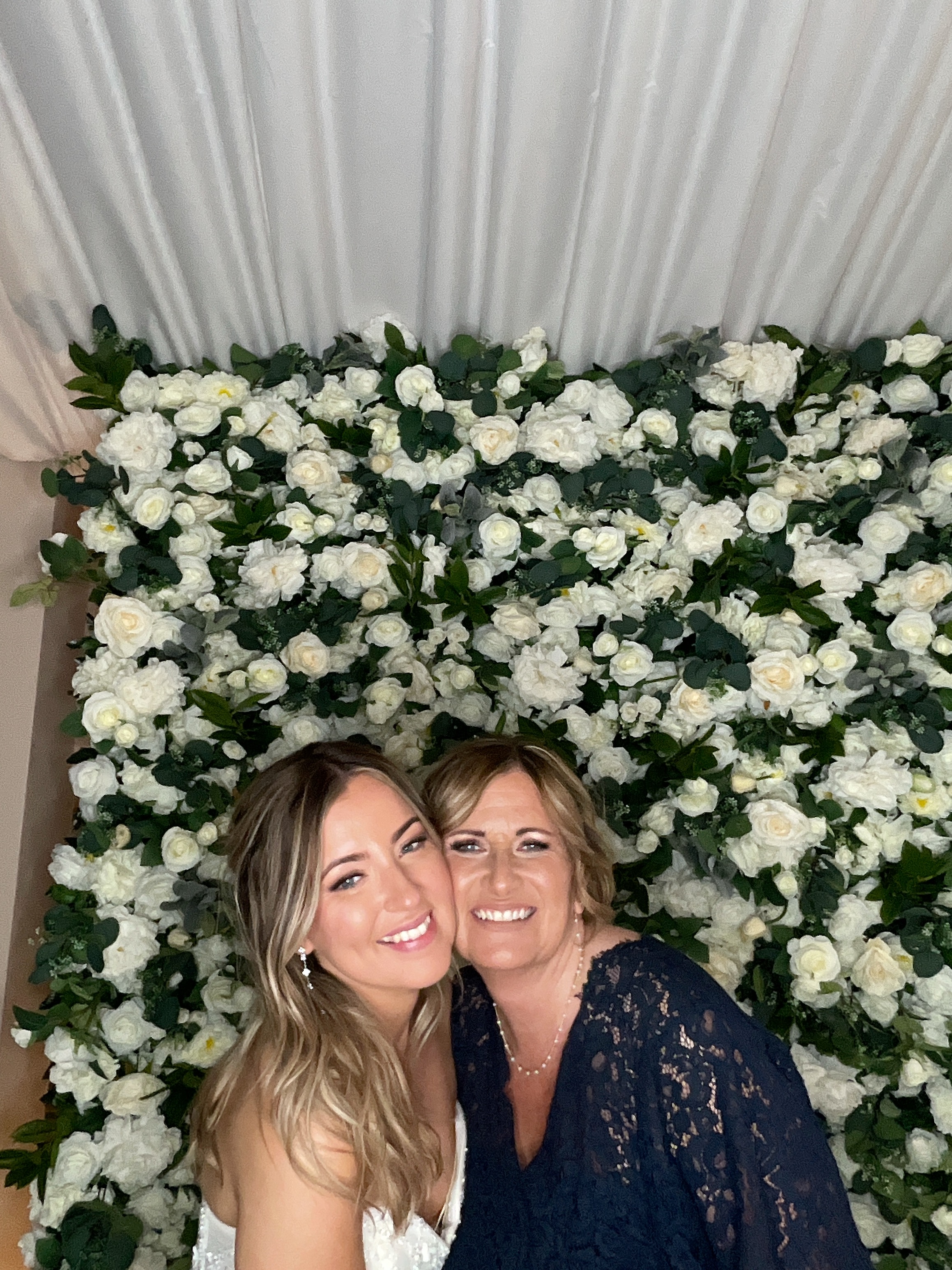 Sophie & Joe Photo booth images  | View more photos from the event at gallery.magicimages.uk/u/MagicImages/Sophie-Joe-Photo-booth-images