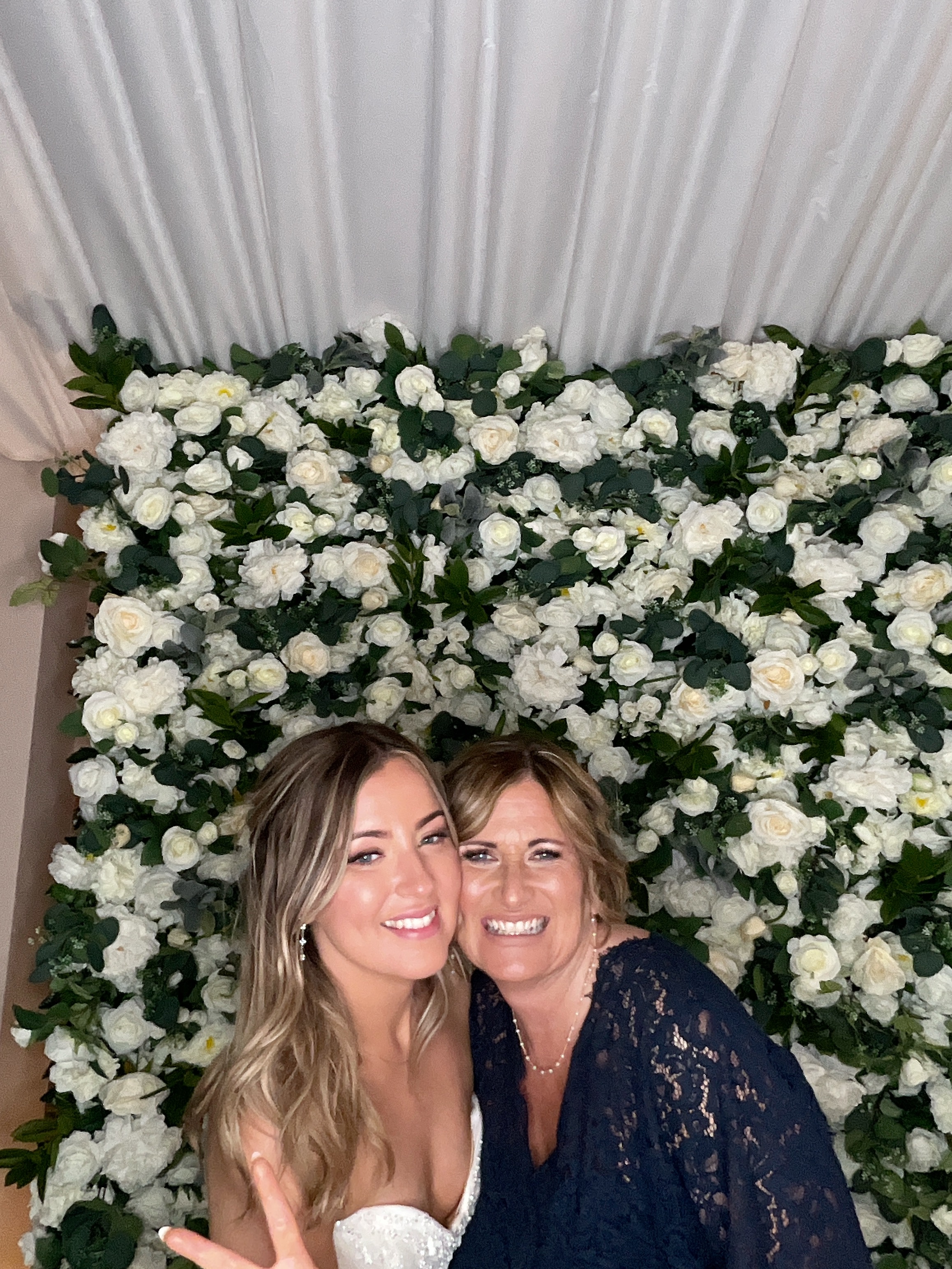 Sophie & Joe Photo booth images  | View more photos from the event at gallery.magicimages.uk/u/MagicImages/Sophie-Joe-Photo-booth-images