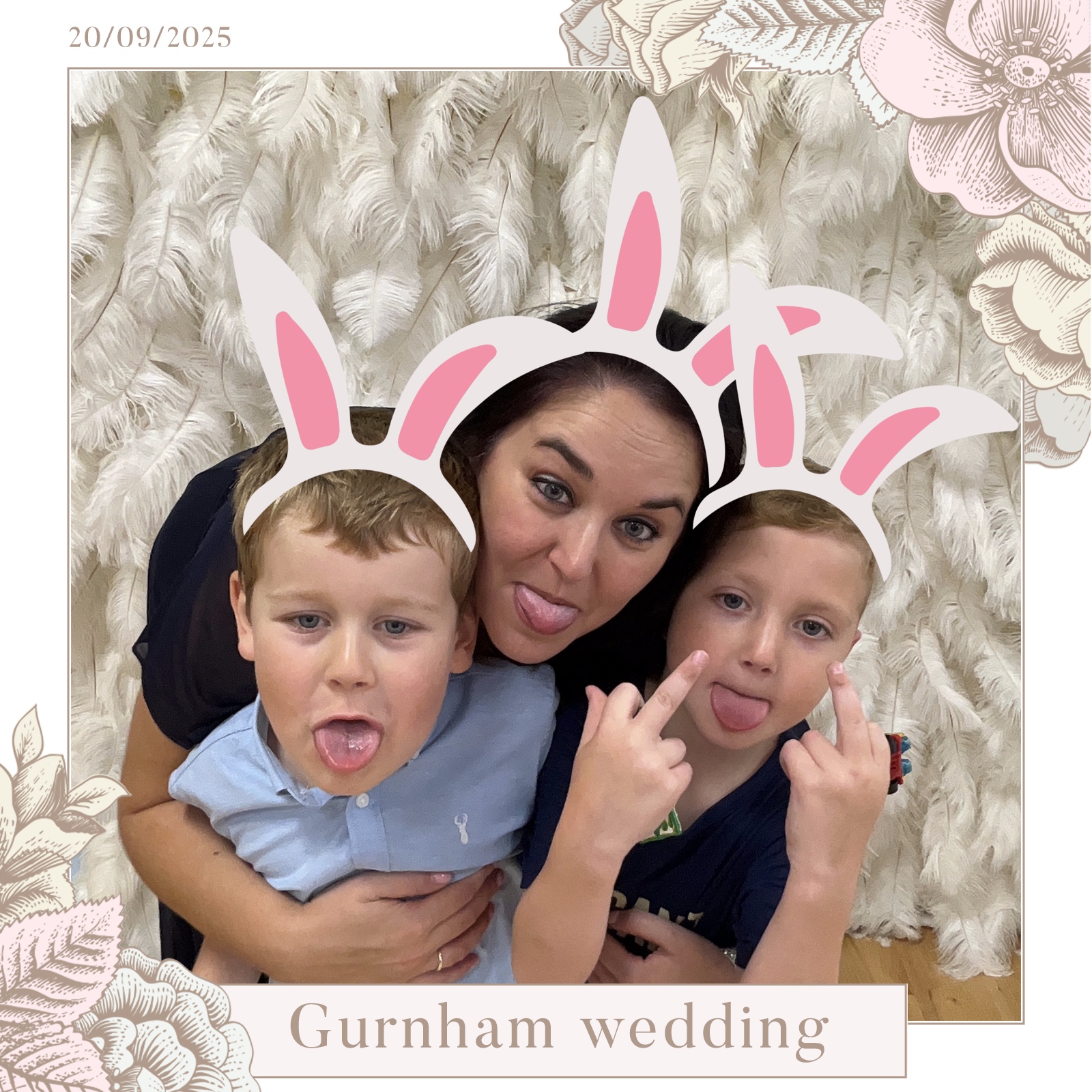 Stevie & Dale's photo booth images  | View more photos from the event at gallery.magicimages.uk/u/MagicImages/Stevie-Dales-photo-booth-images