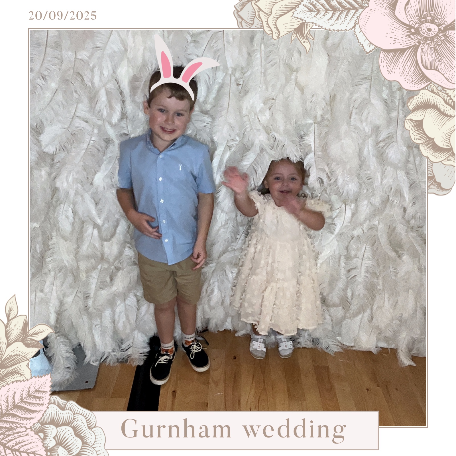 Stevie & Dale's photo booth images  | View more photos from the event at gallery.magicimages.uk/u/MagicImages/Stevie-Dales-photo-booth-images