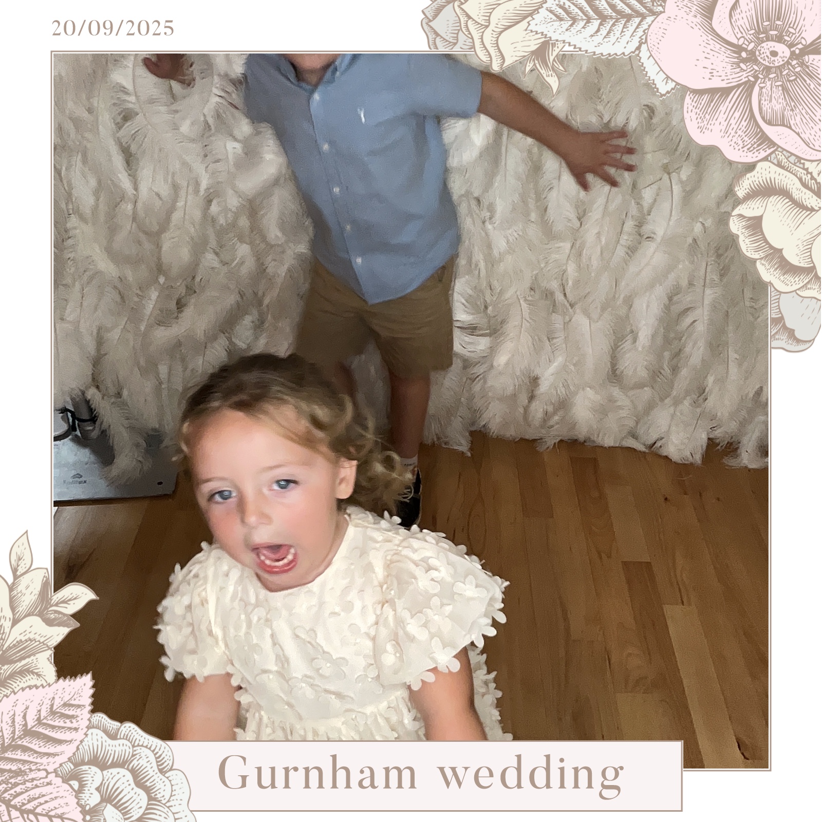 Stevie & Dale's photo booth images  | View more photos from the event at gallery.magicimages.uk/u/MagicImages/Stevie-Dales-photo-booth-images