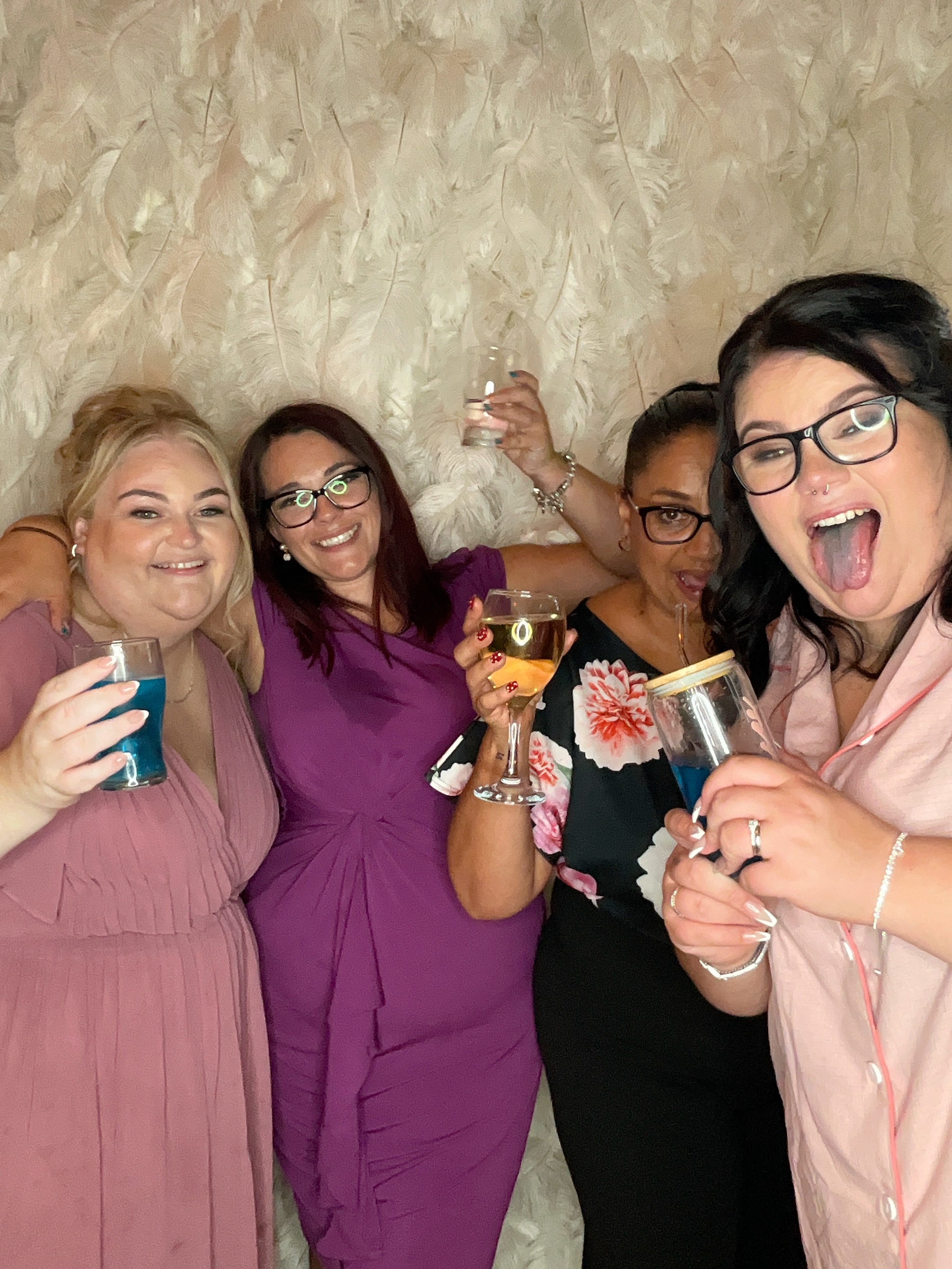 Stevie & Dale's photo booth images  | View more photos from the event at gallery.magicimages.uk/u/MagicImages/Stevie-Dales-photo-booth-images