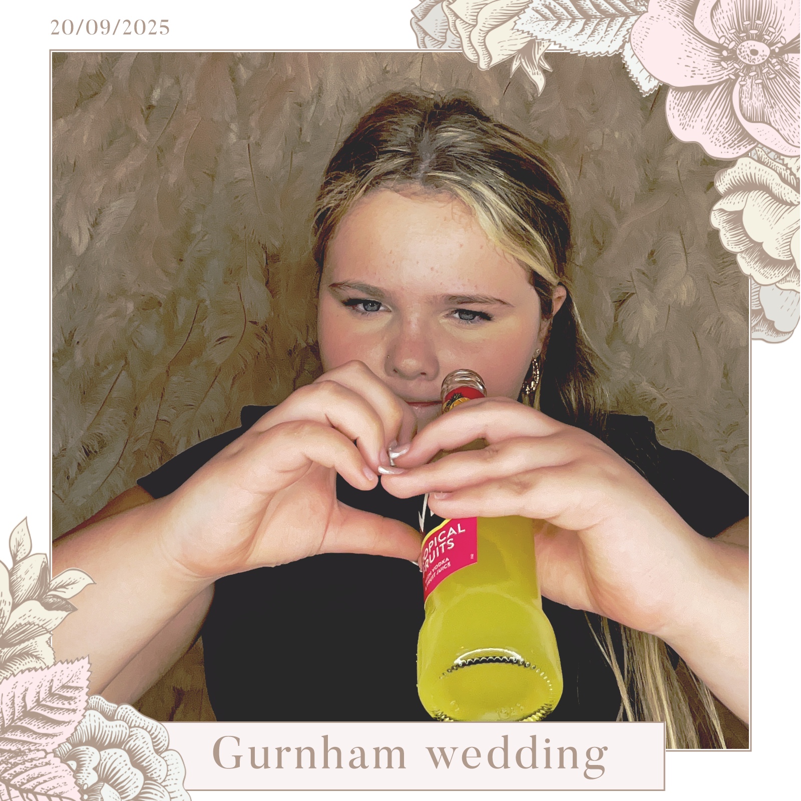 Stevie & Dale's photo booth images  | View more photos from the event at gallery.magicimages.uk/u/MagicImages/Stevie-Dales-photo-booth-images