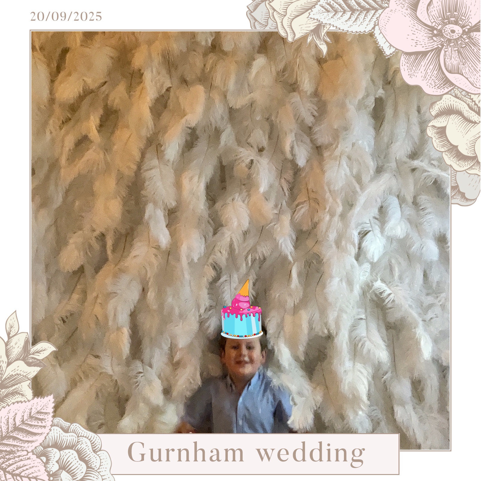 Stevie & Dale's photo booth images  | View more photos from the event at gallery.magicimages.uk/u/MagicImages/Stevie-Dales-photo-booth-images