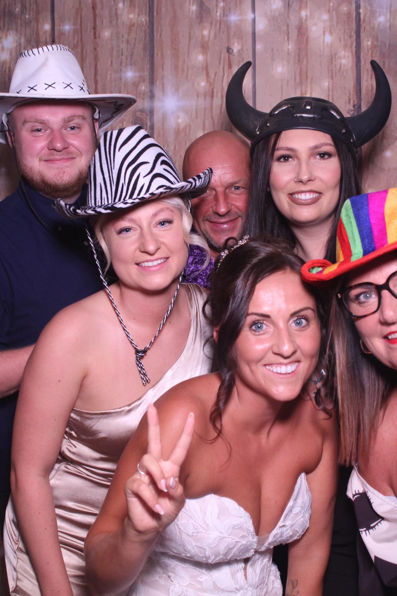 The Robinsons | View more photos from the event at gallery.magicimages.uk/u/MagicImages/The-Robinsons