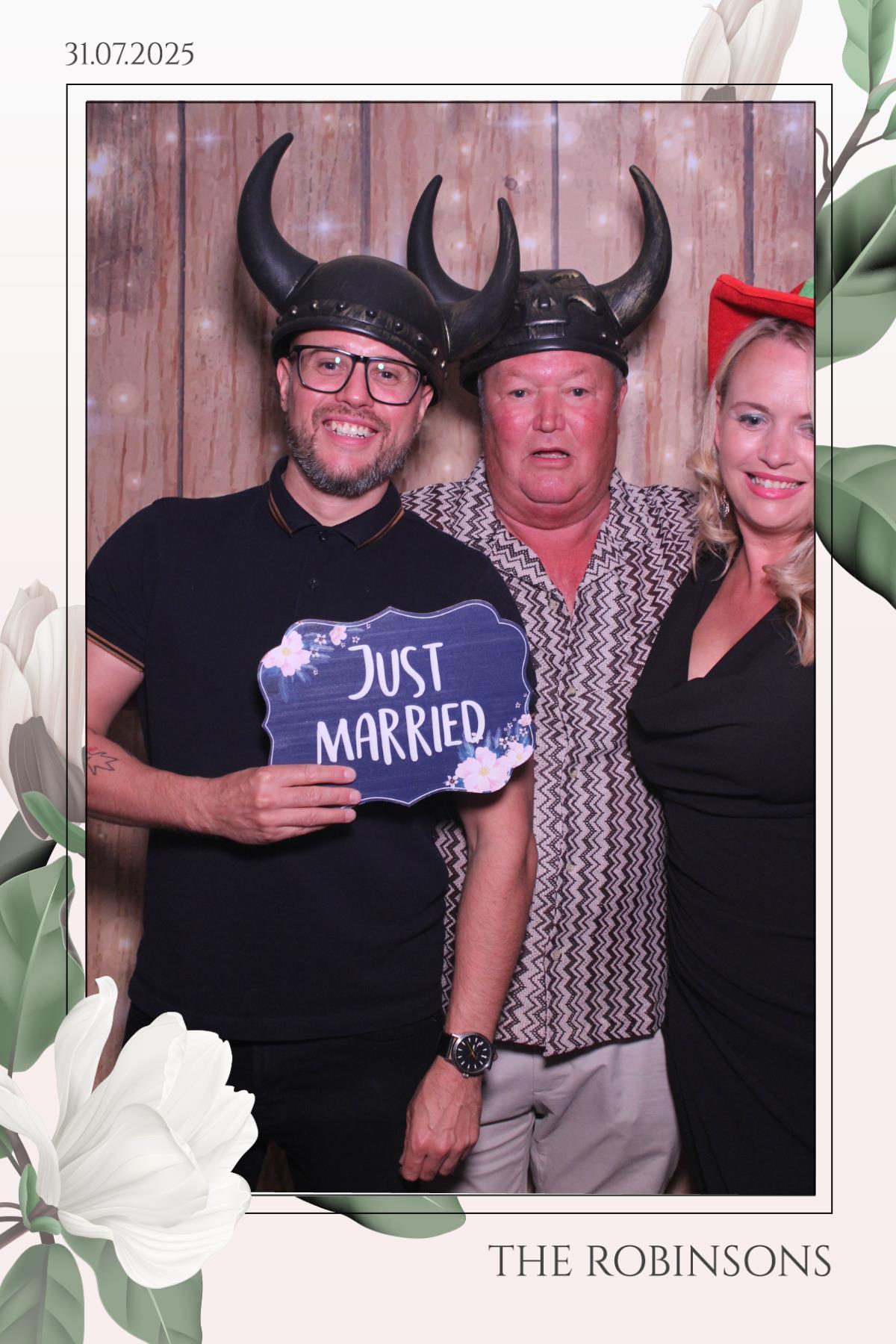 The Robinsons | View more photos from the event at gallery.magicimages.uk/u/MagicImages/The-Robinsons