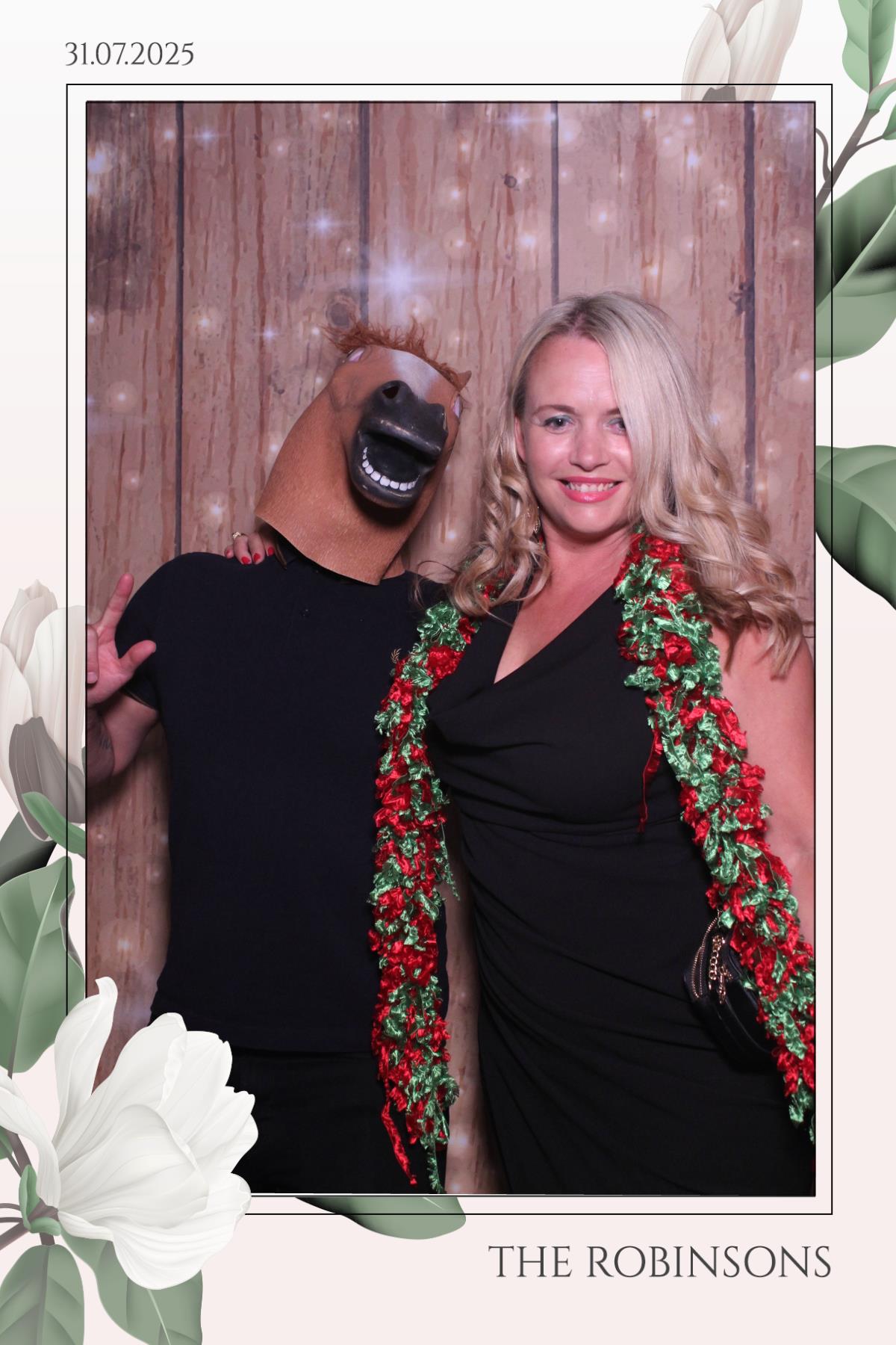 The Robinsons | View more photos from the event at gallery.magicimages.uk/u/MagicImages/The-Robinsons