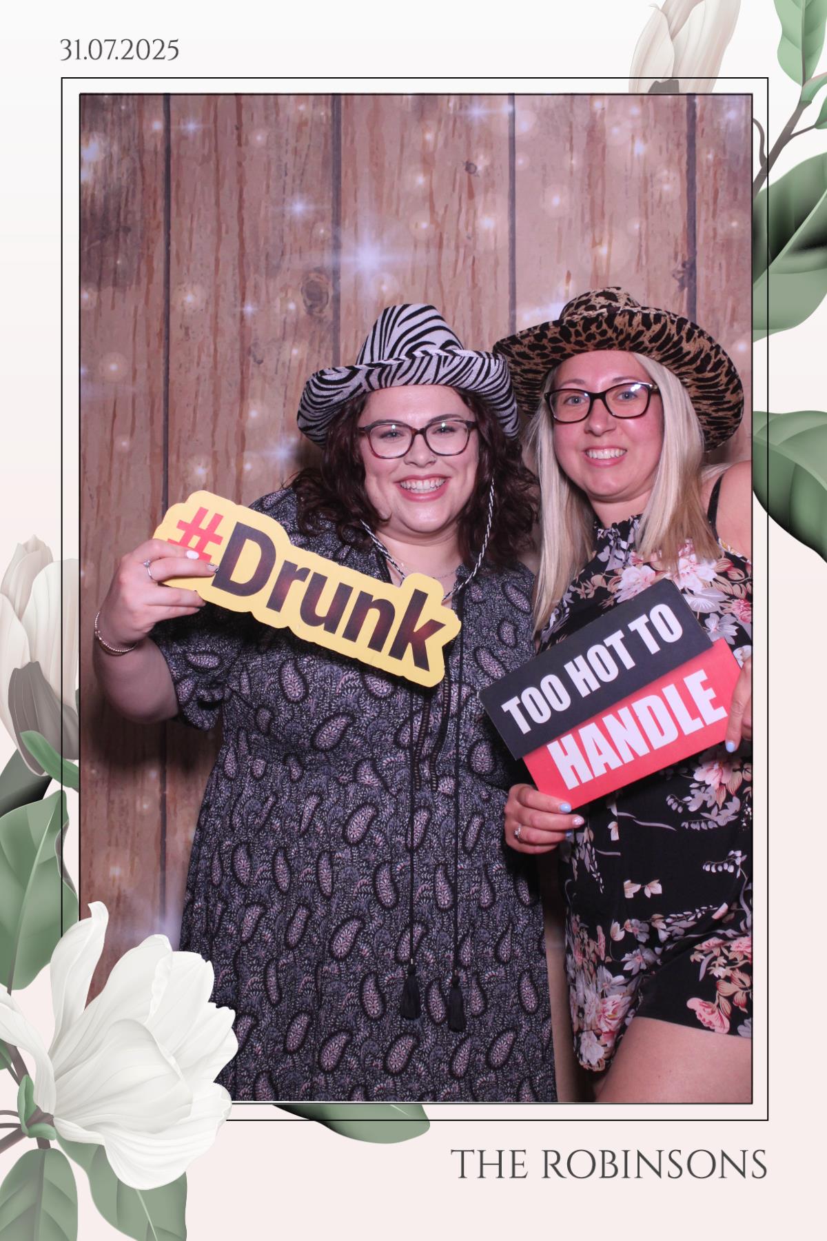 The Robinsons | View more photos from the event at gallery.magicimages.uk/u/MagicImages/The-Robinsons