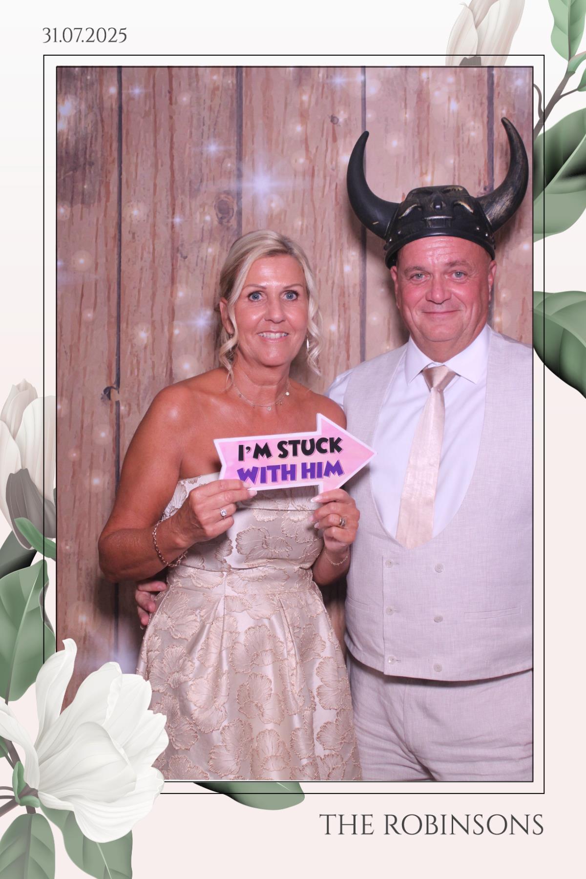 The Robinsons | View more photos from the event at gallery.magicimages.uk/u/MagicImages/The-Robinsons