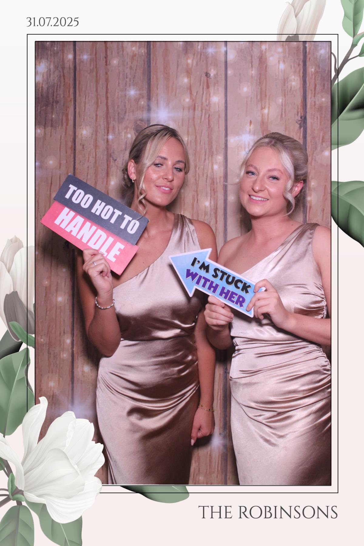 The Robinsons | View more photos from the event at gallery.magicimages.uk/u/MagicImages/The-Robinsons