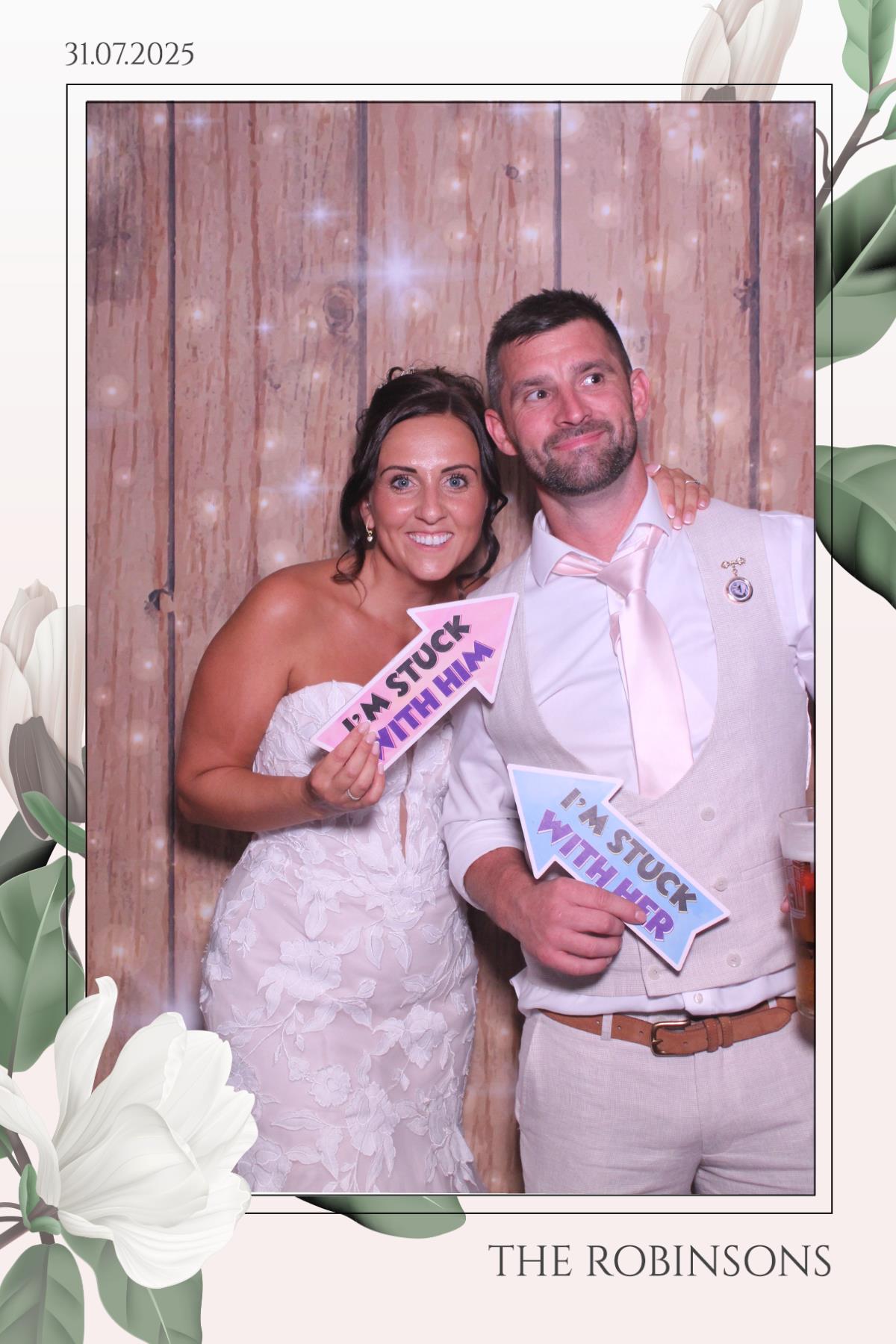 The Robinsons | View more photos from the event at gallery.magicimages.uk/u/MagicImages/The-Robinsons