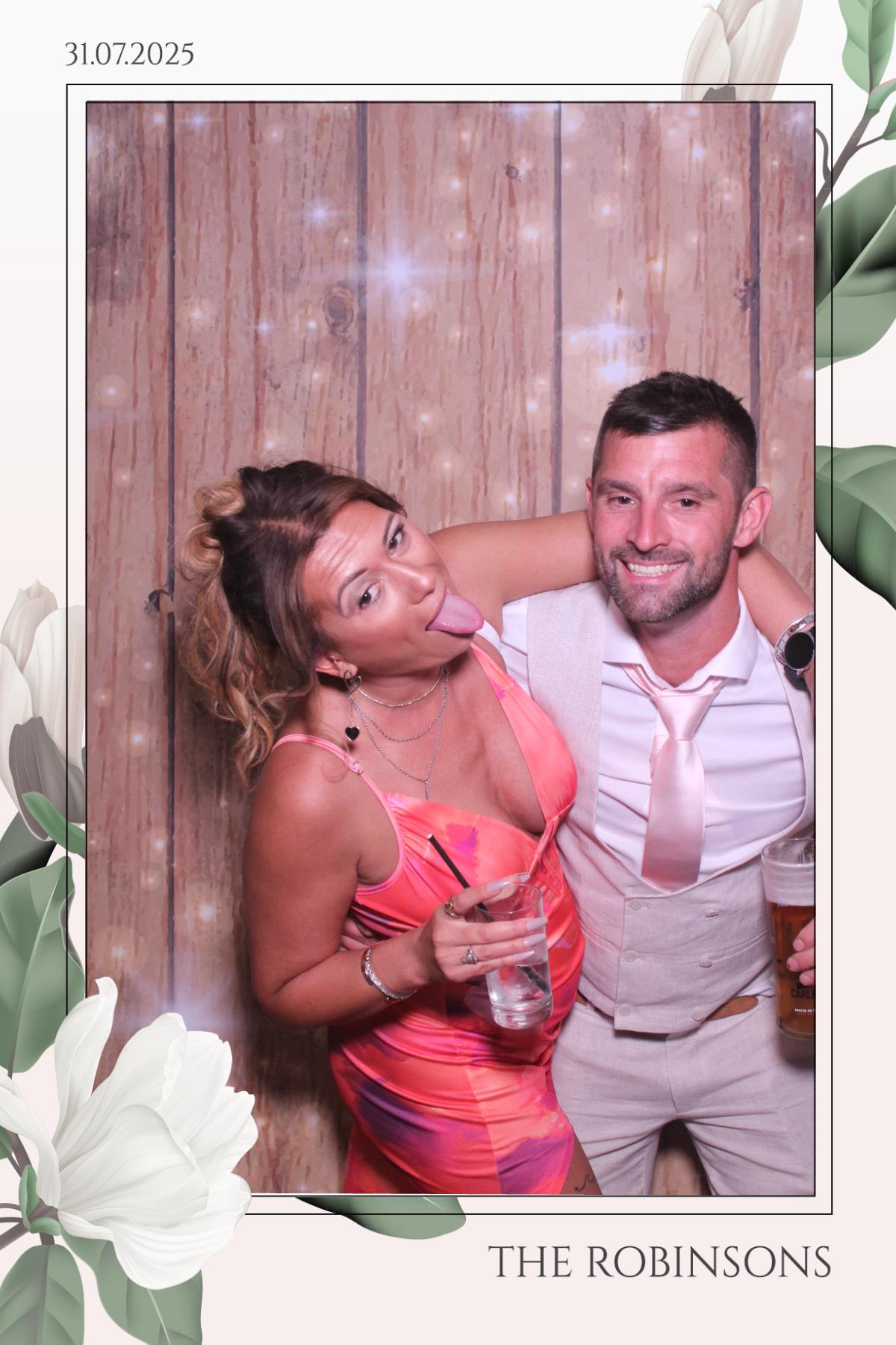 The Robinsons | View more photos from the event at gallery.magicimages.uk/u/MagicImages/The-Robinsons