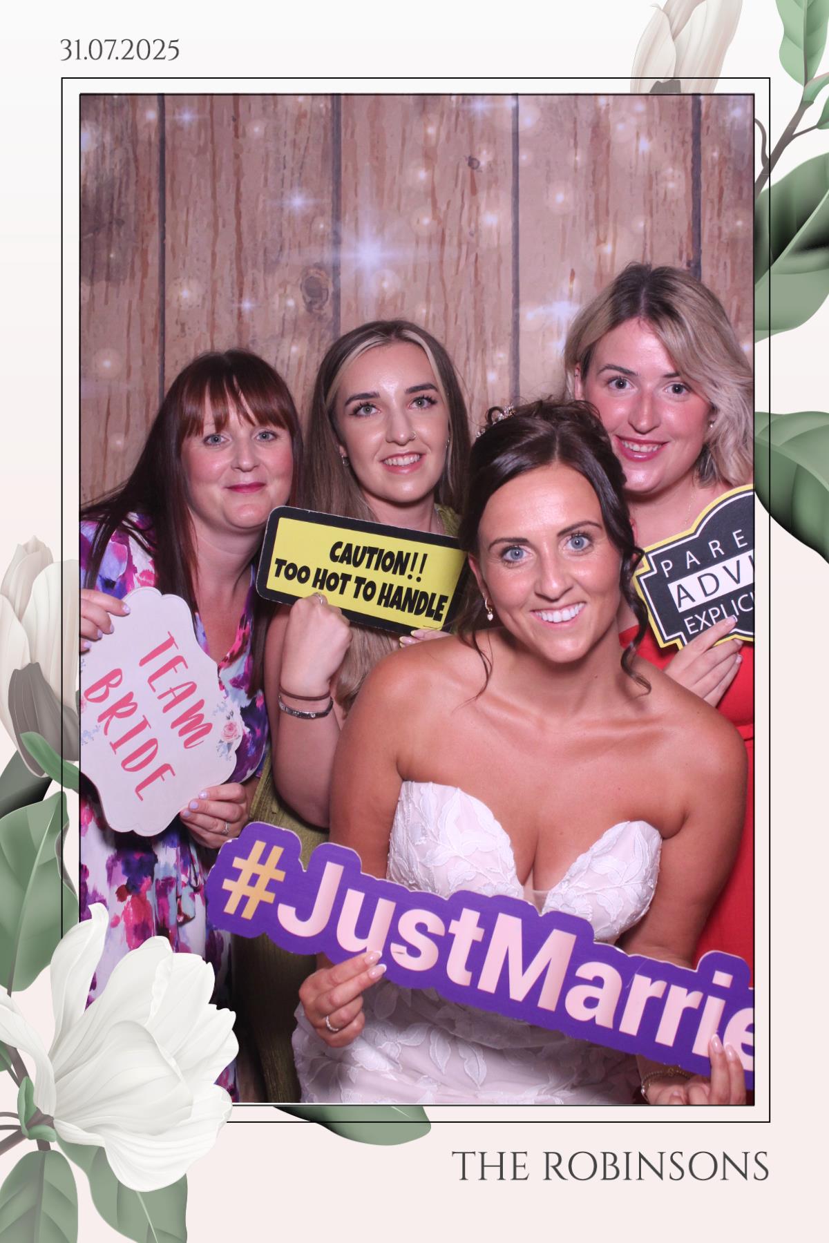 The Robinsons | View more photos from the event at gallery.magicimages.uk/u/MagicImages/The-Robinsons