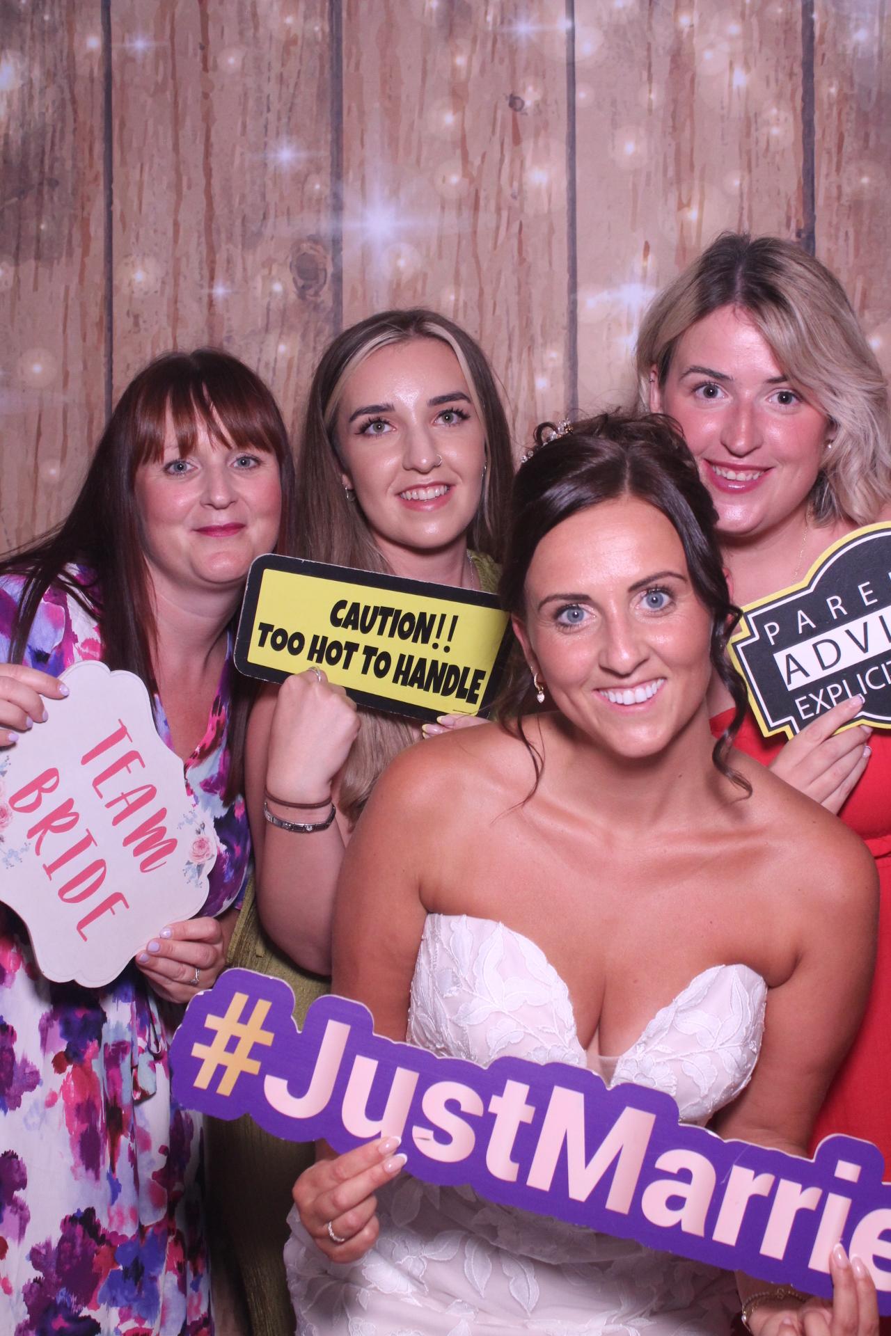 The Robinsons | View more photos from the event at gallery.magicimages.uk/u/MagicImages/The-Robinsons